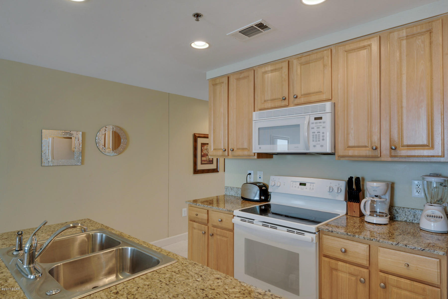 Splash Condo - Residential