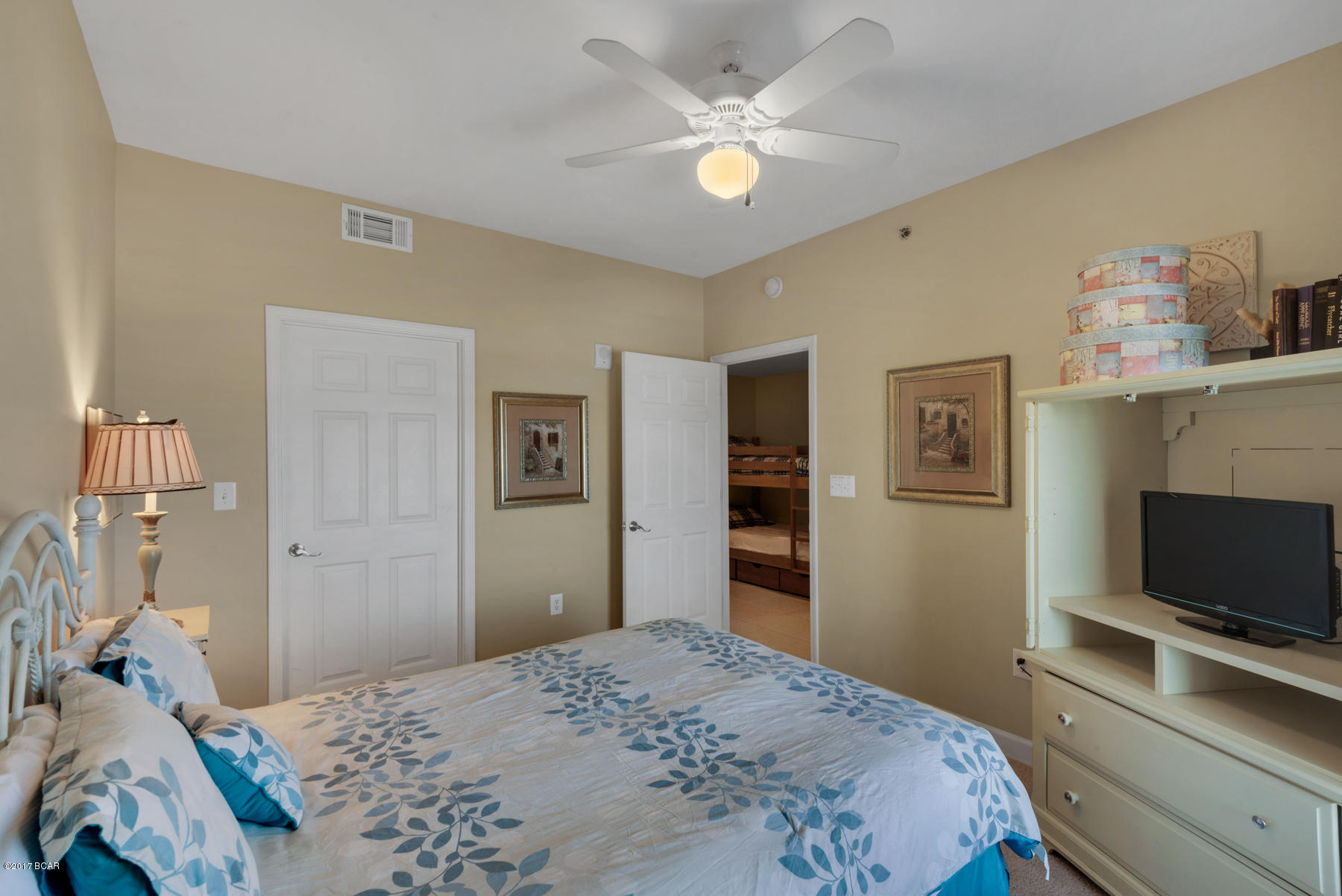 Splash Condo - Residential