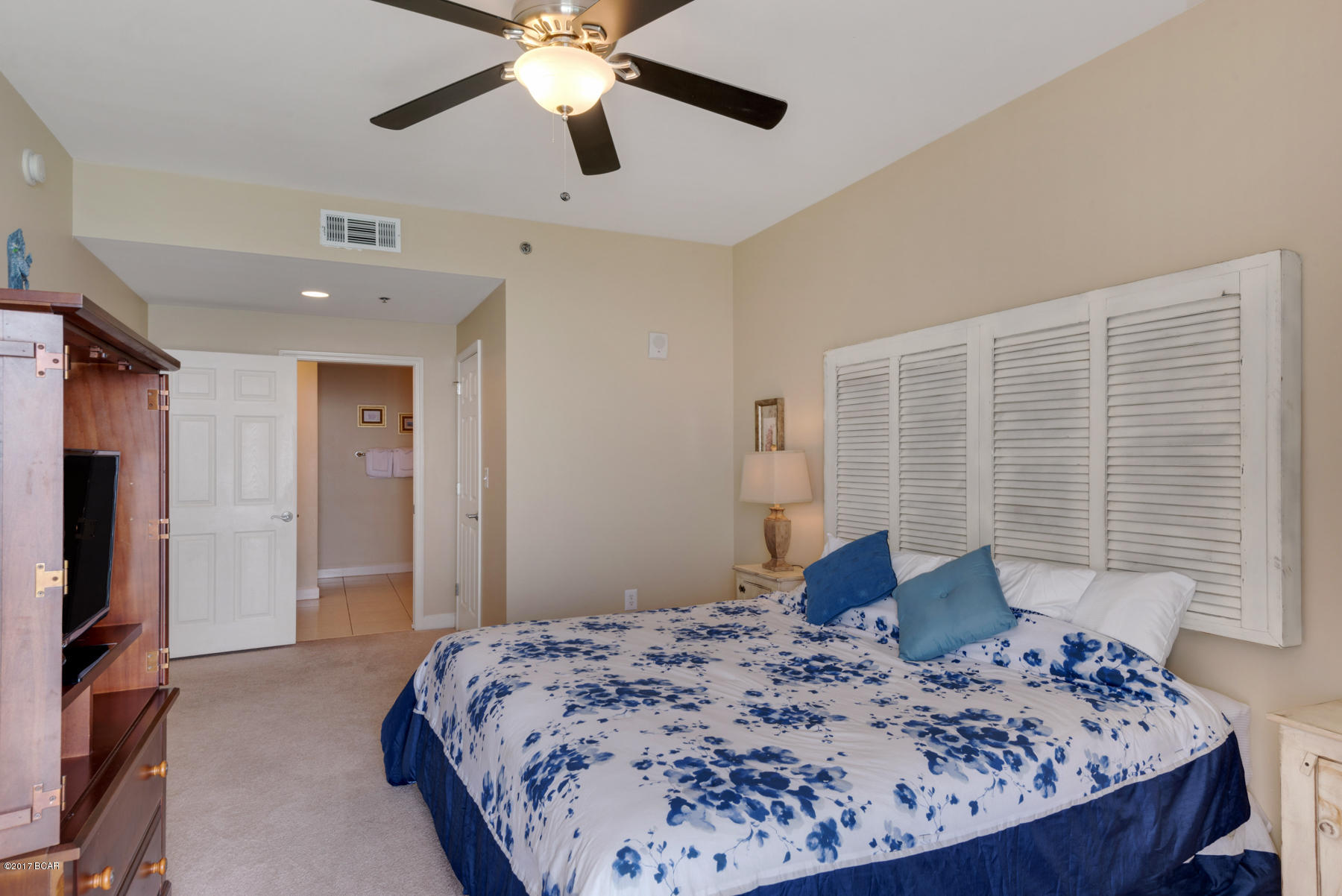 Splash Condo - Residential