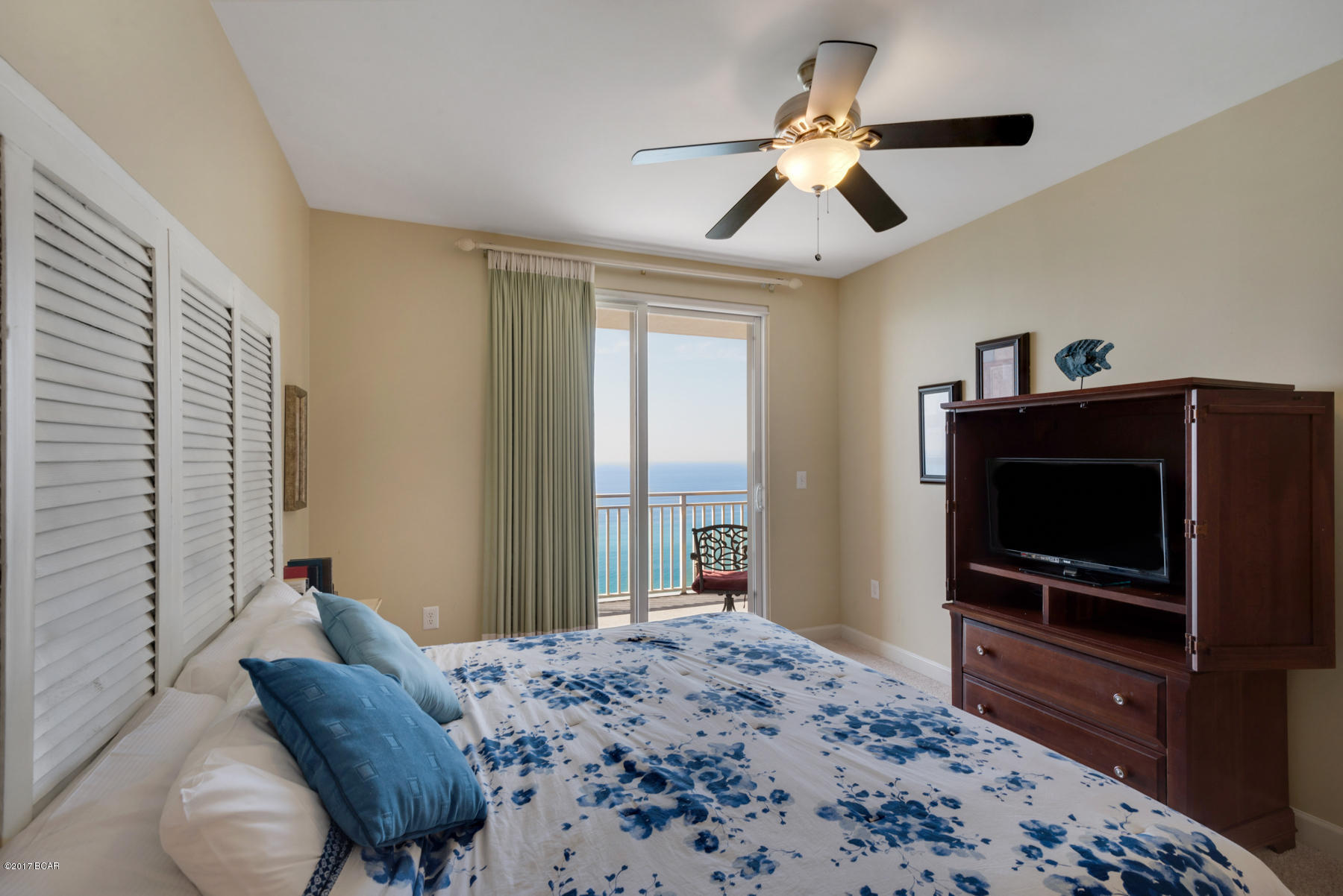 Splash Condo - Residential