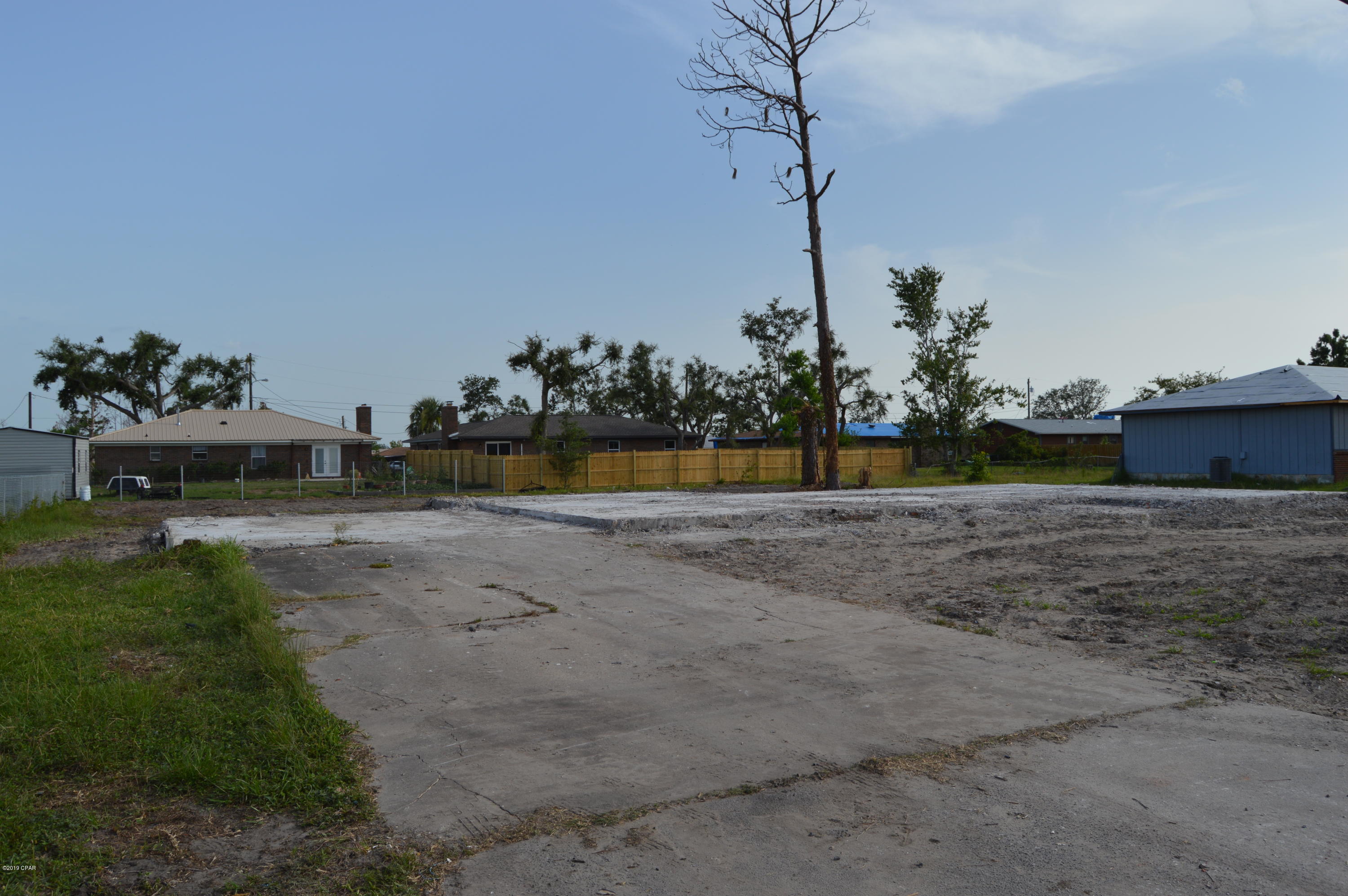 [No Recorded Subdiv] - Land