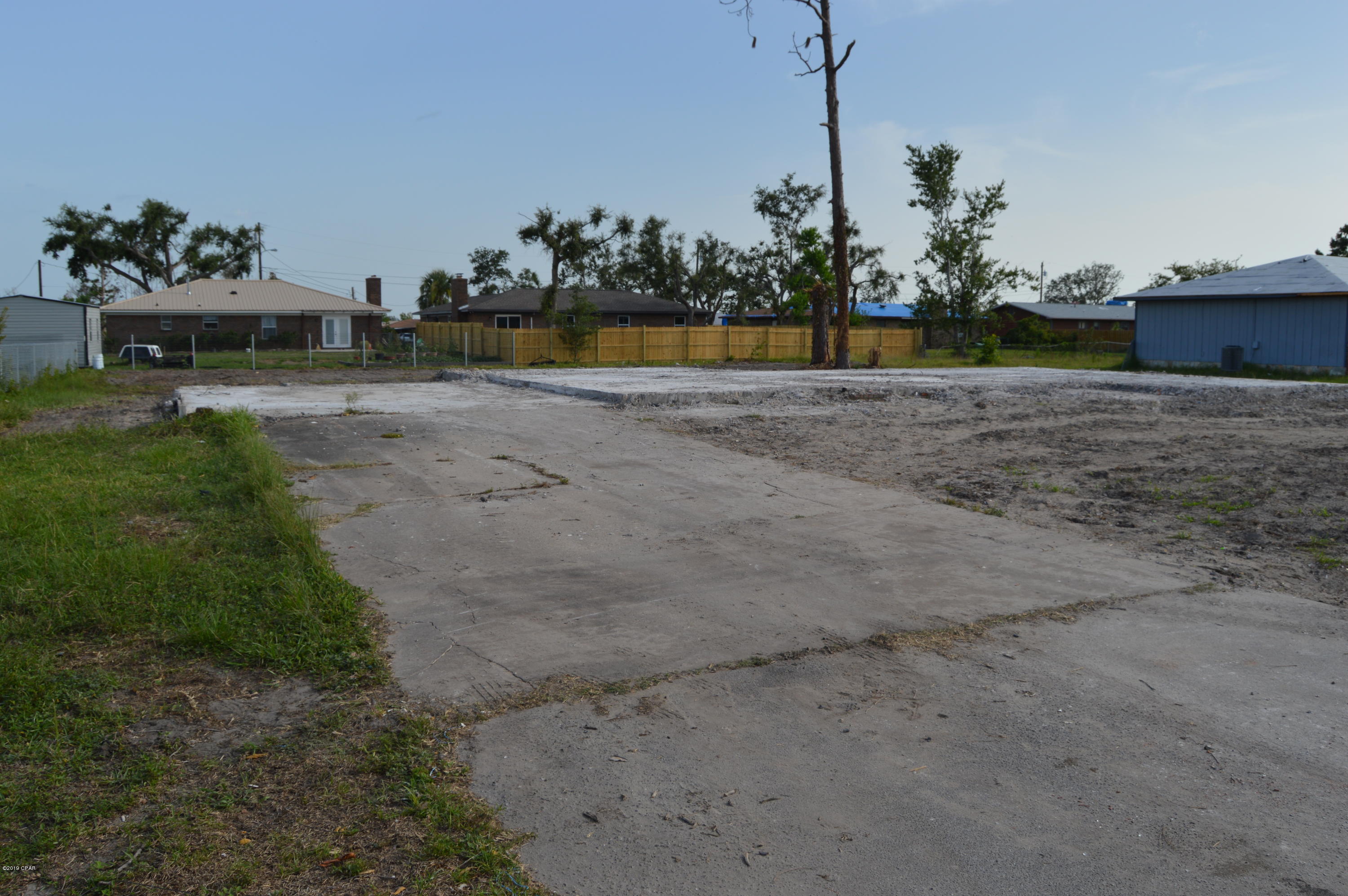 [No Recorded Subdiv] - Land