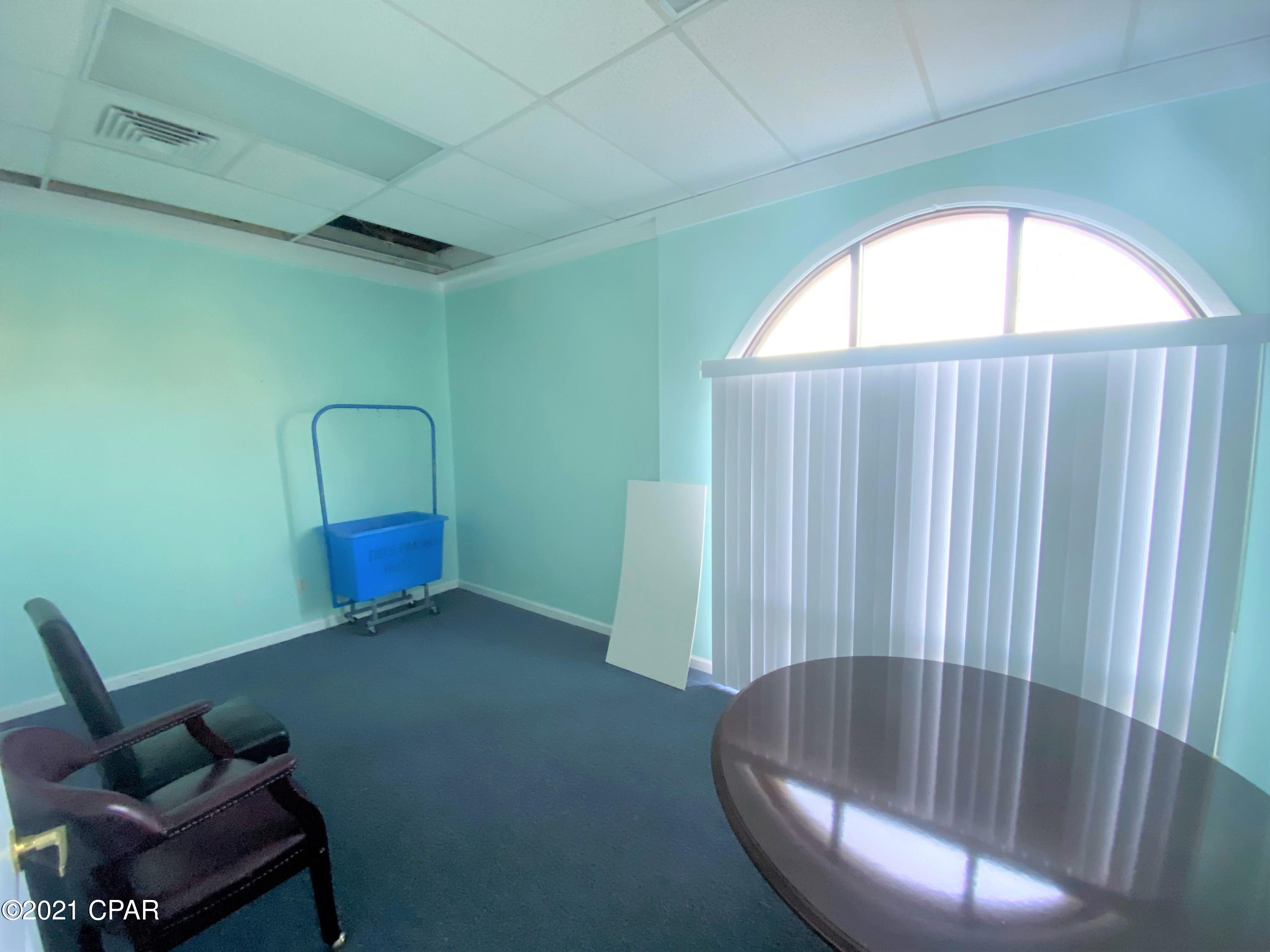 Plazas Of St.Thomas I - Commercial Sale