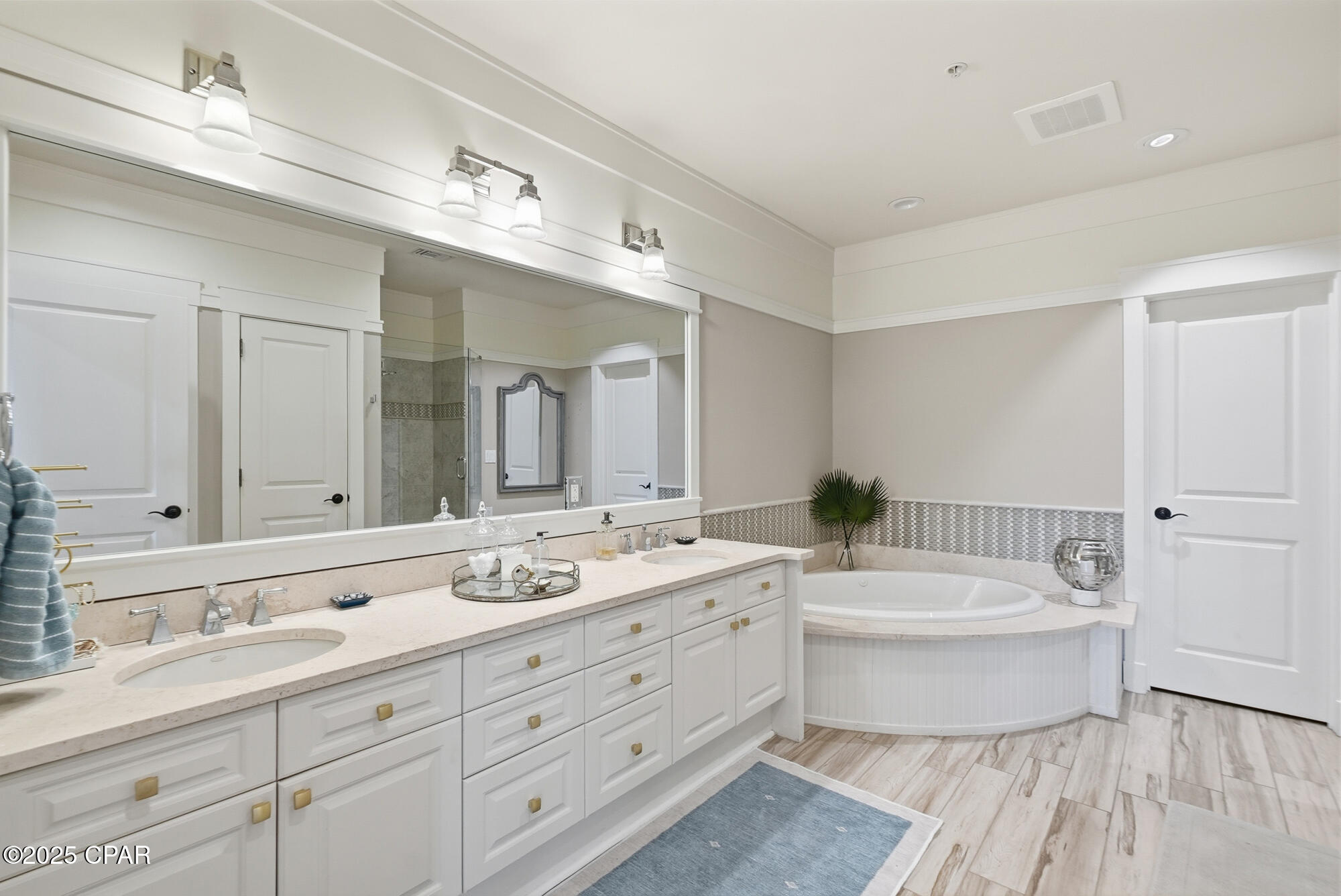 Lakeside Lodge At Prospect Pt - Residential