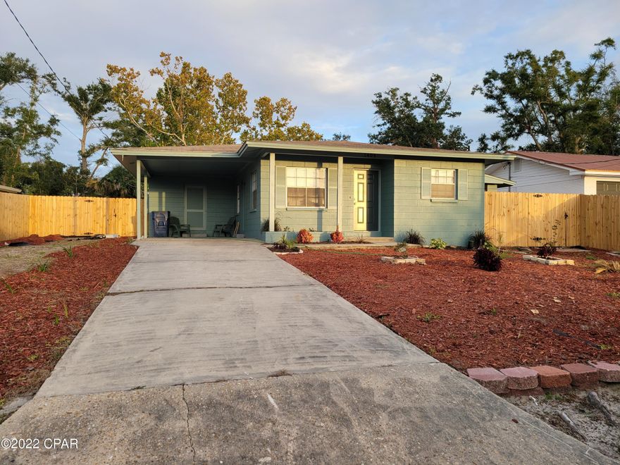 Cute 3 bedroom 2 bath home with carport and storage closet.  This home features an open living area, kitchen with island/breakfast bar, stainless steel appliances, granite counter tops, laundry closet with W/D included (AS IS), LVP throughout, large screened in lanai and large privacy fenced backyard.  Owner pays for the lawn service and maintains the front yard mulch.  All Electric!

Pet Negotiable $250 Pet deposit and $50 per month pet rent.