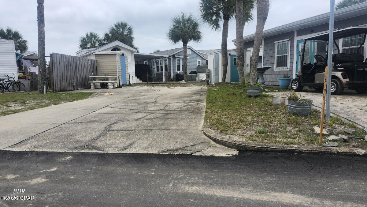 Venture Out Travel Trail - Land