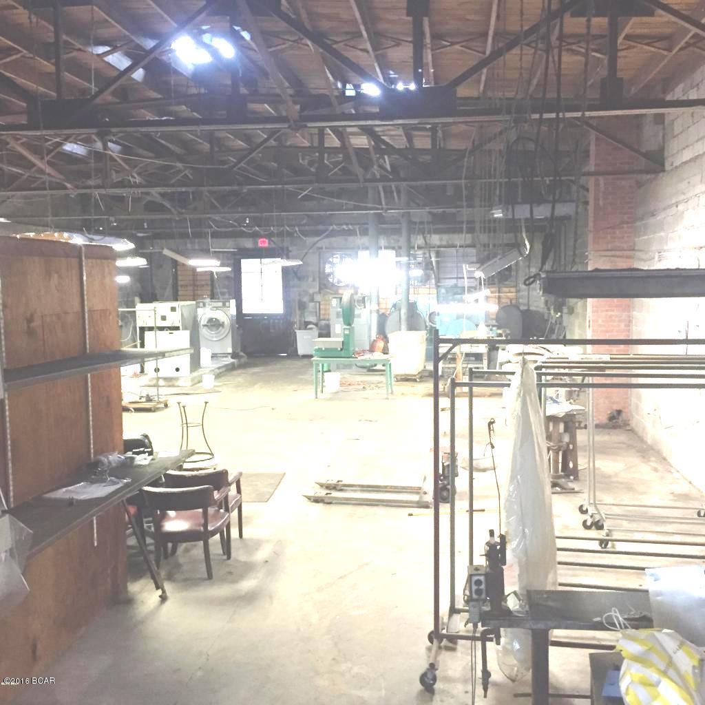 No Named Subdivision - Commercial Lease