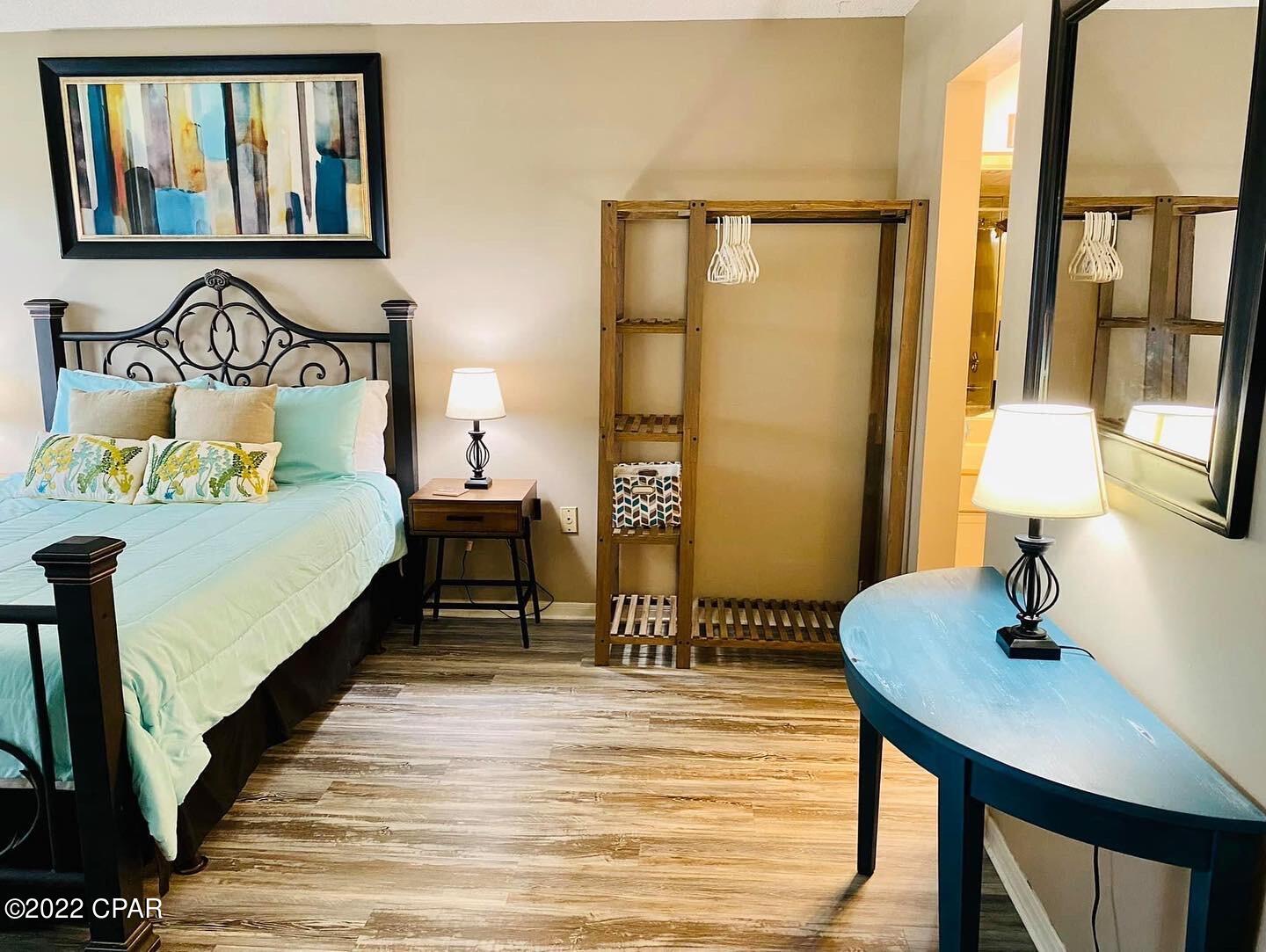 River Oaks Tennis Villas - Residential