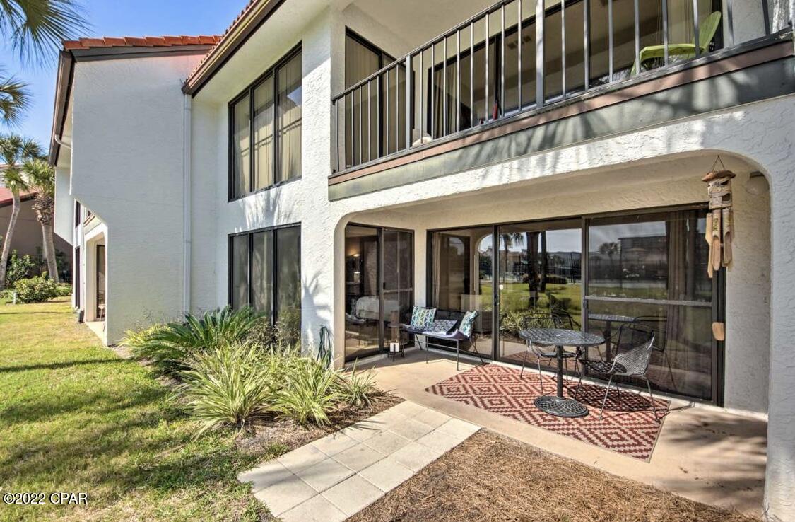 River Oaks Tennis Villas - Residential