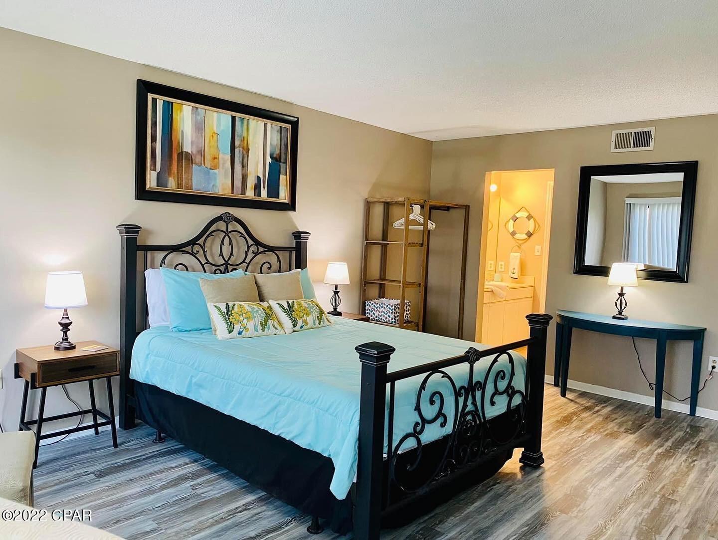 River Oaks Tennis Villas - Residential