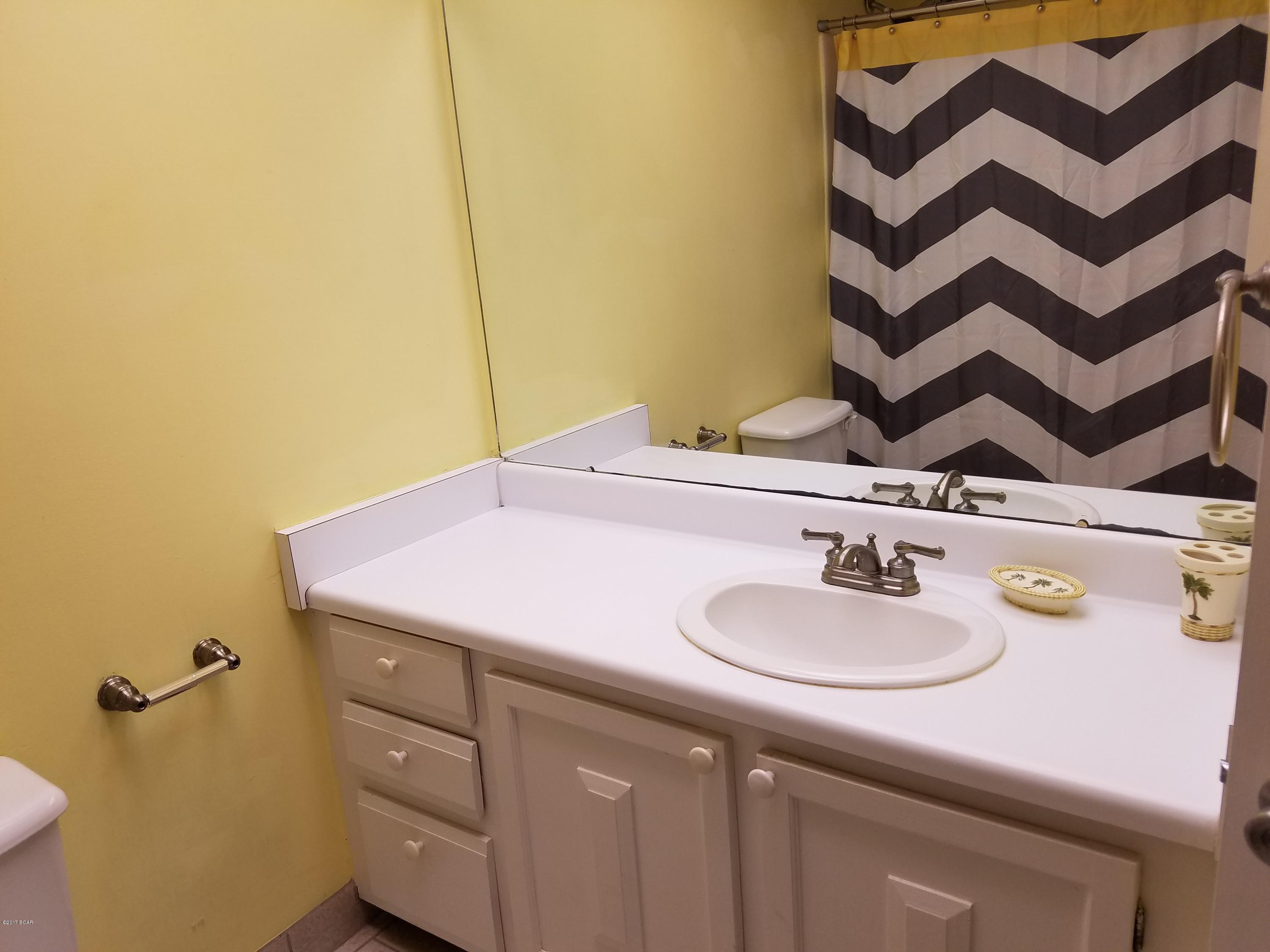 Palisades Condo Ph 1 - Residential Lease