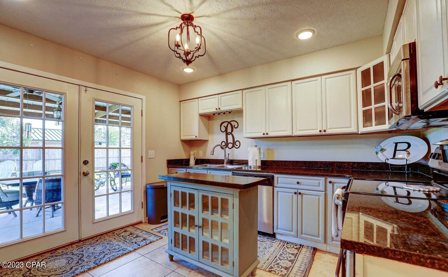 Venetian Villa - Residential