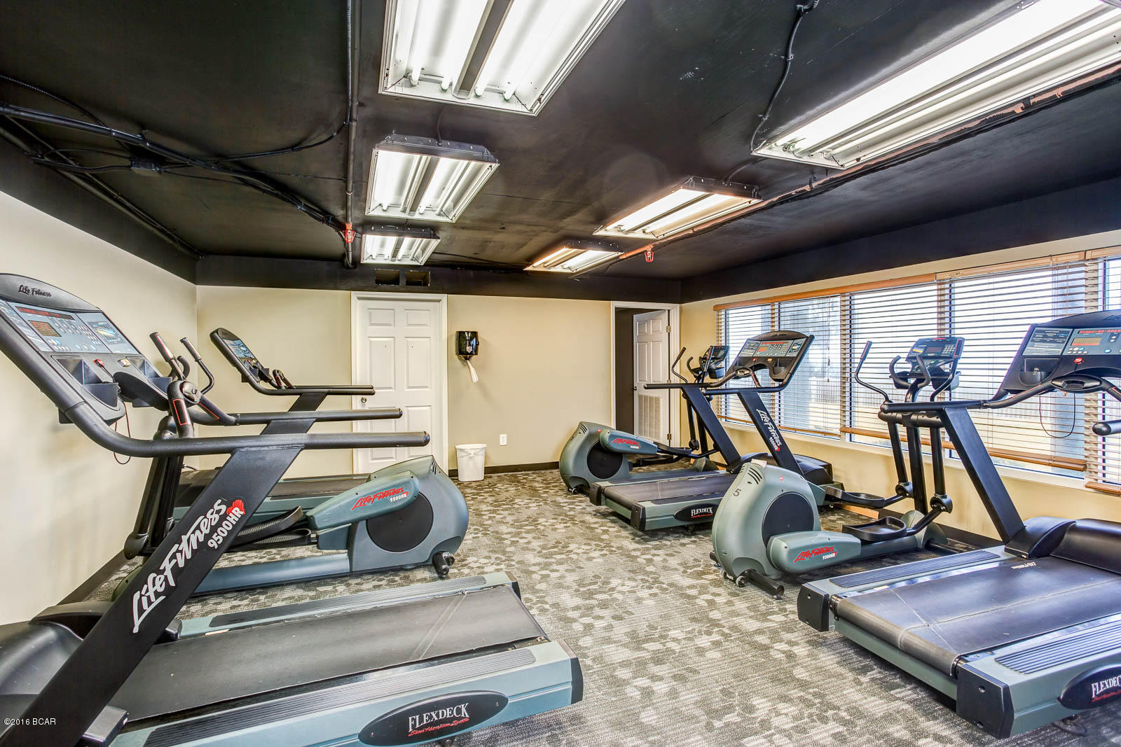 Long Beach Towers III - Residential