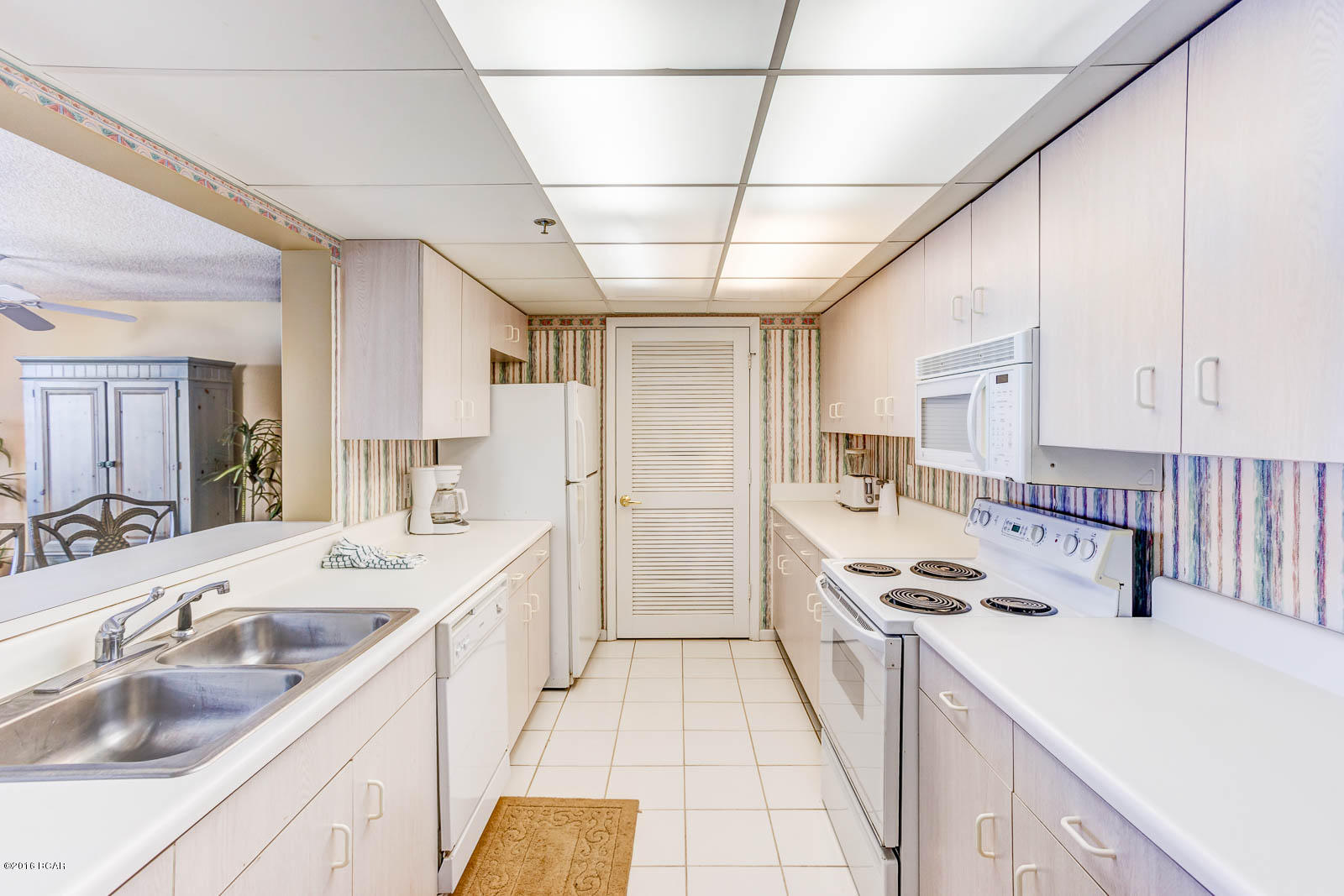 Long Beach Towers III - Residential