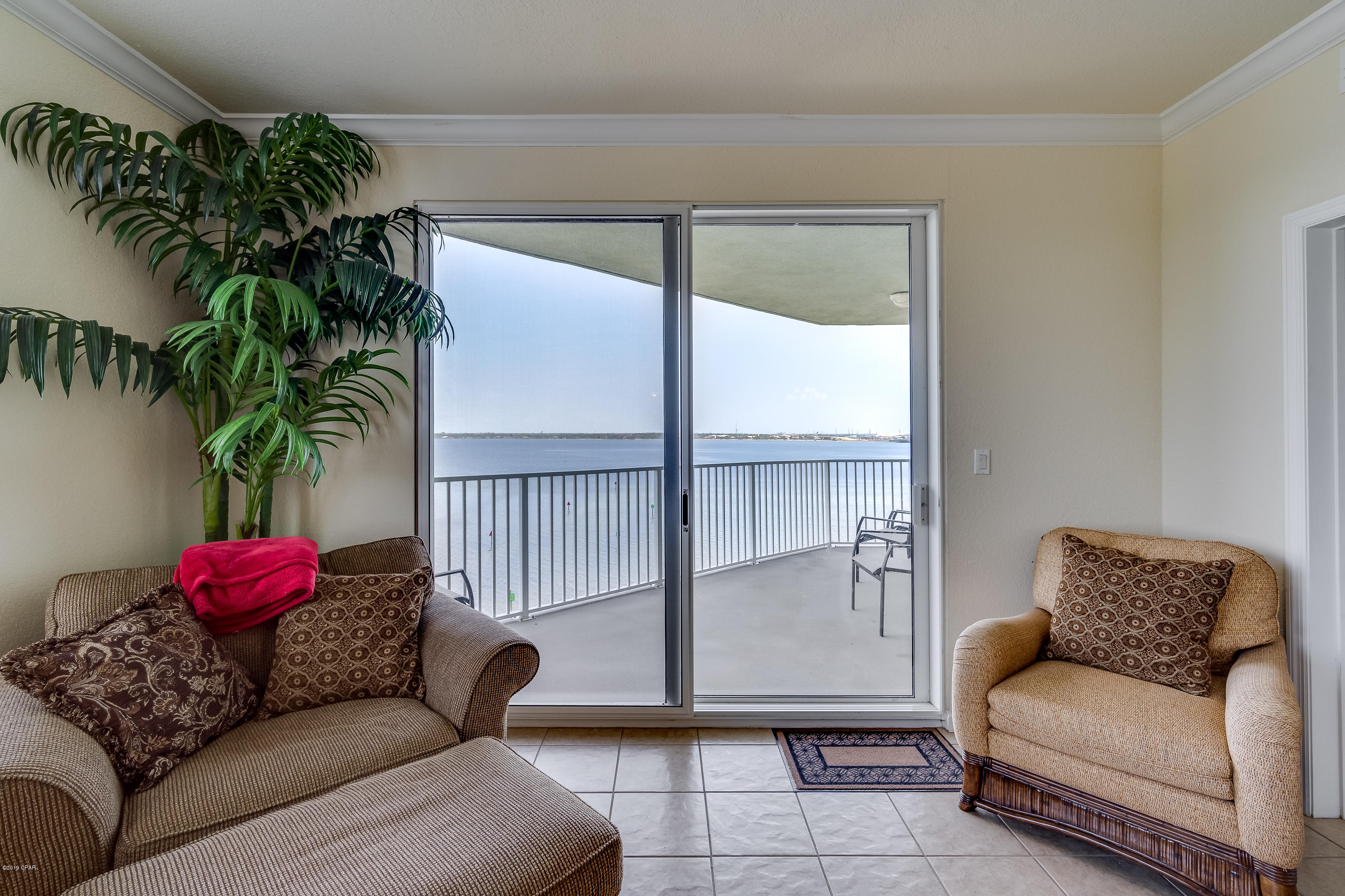 Hibiscus By The Bay - Residential