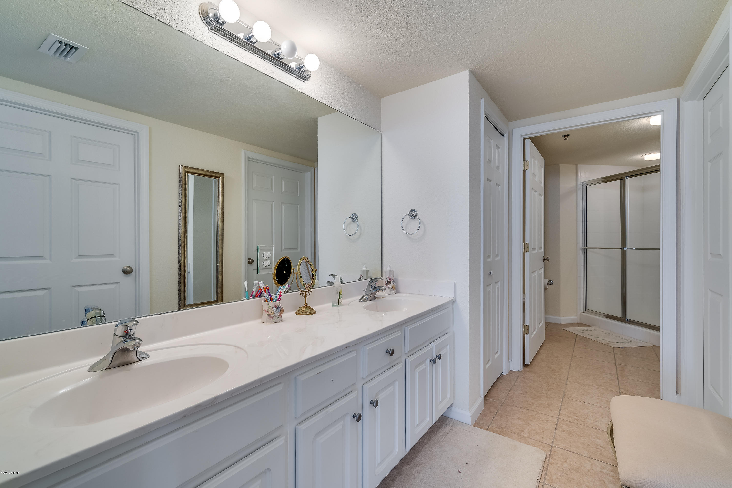 Hibiscus By The Bay - Residential