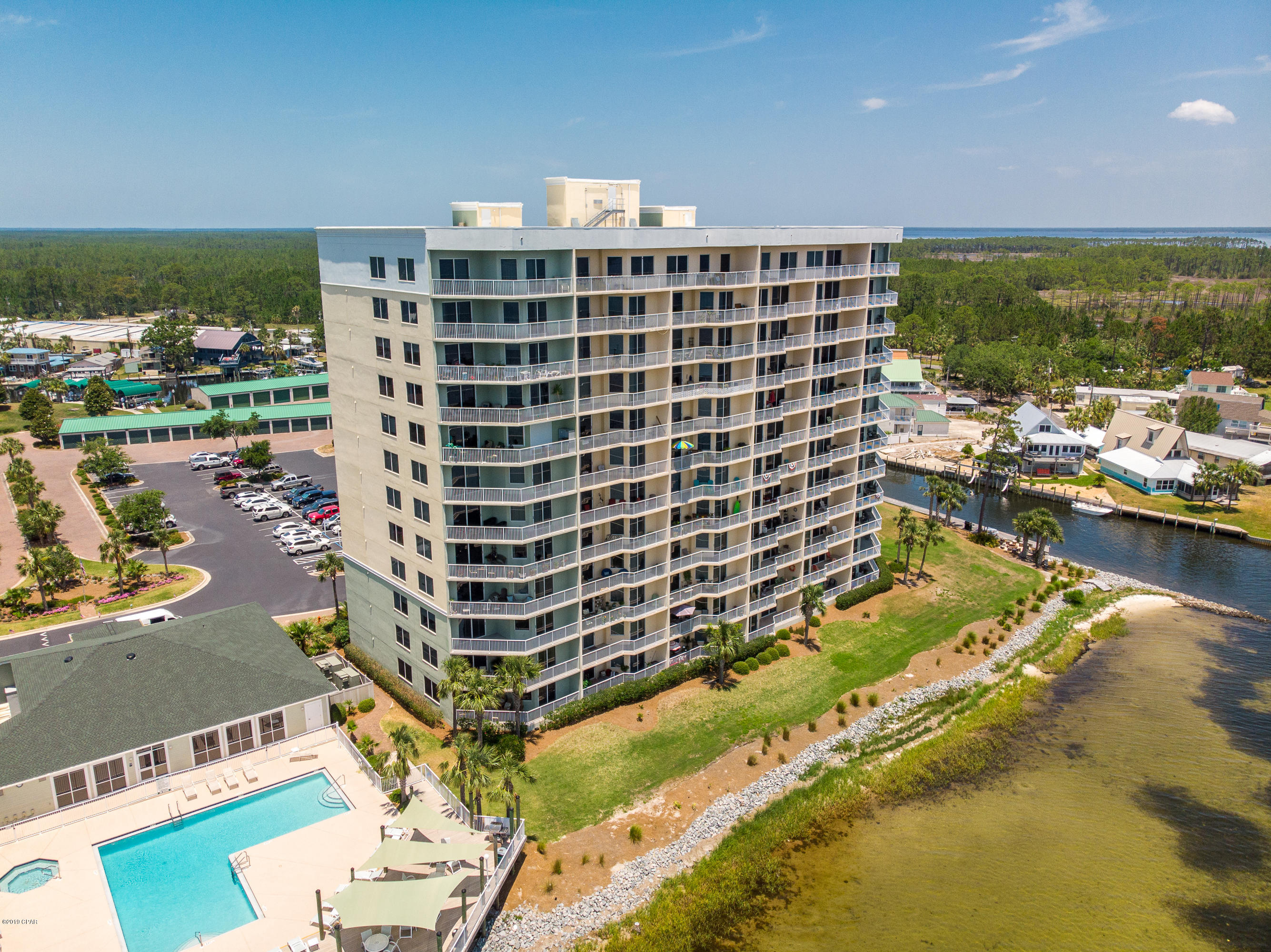 Hibiscus By The Bay - Residential