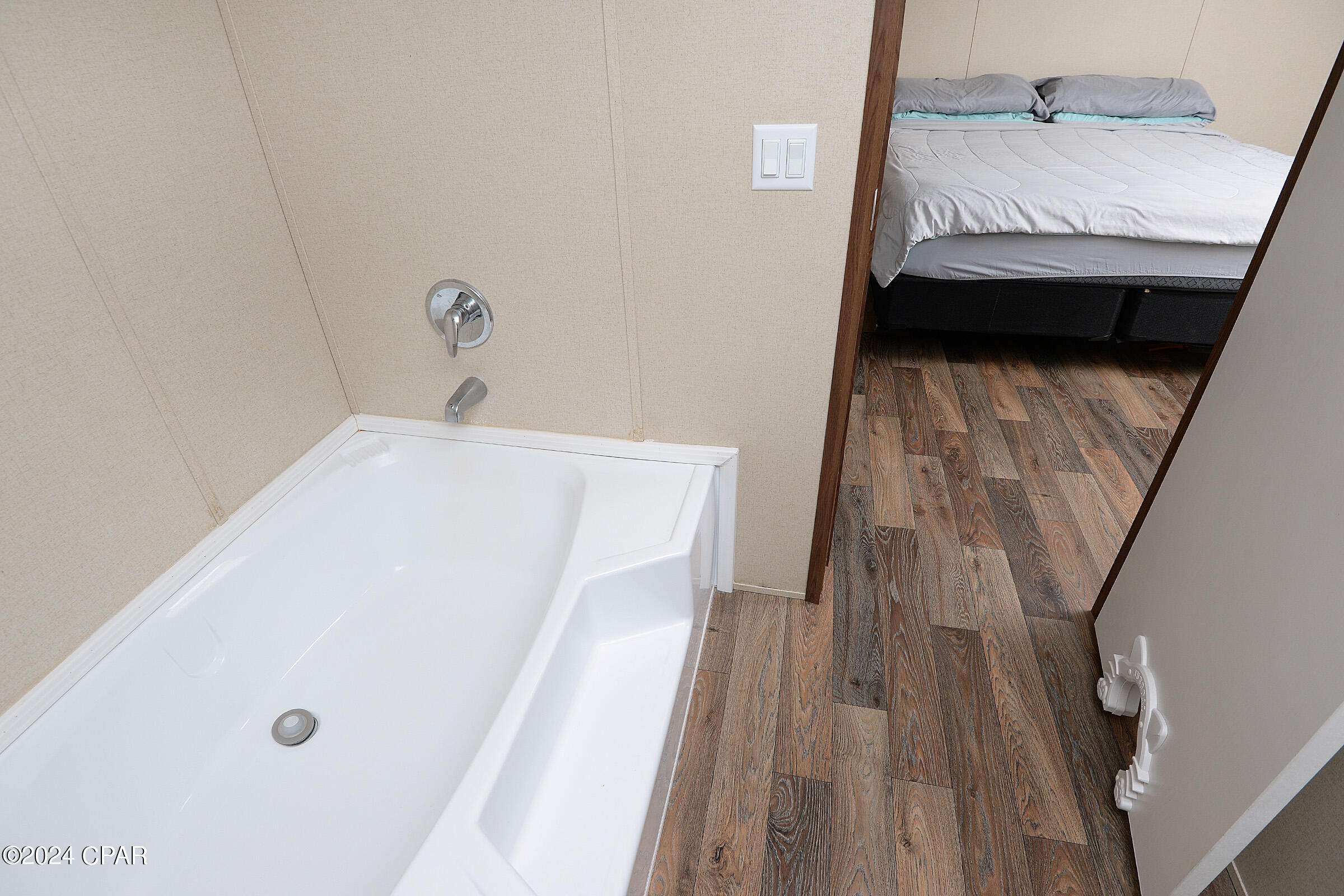 Pinecrest - Residential