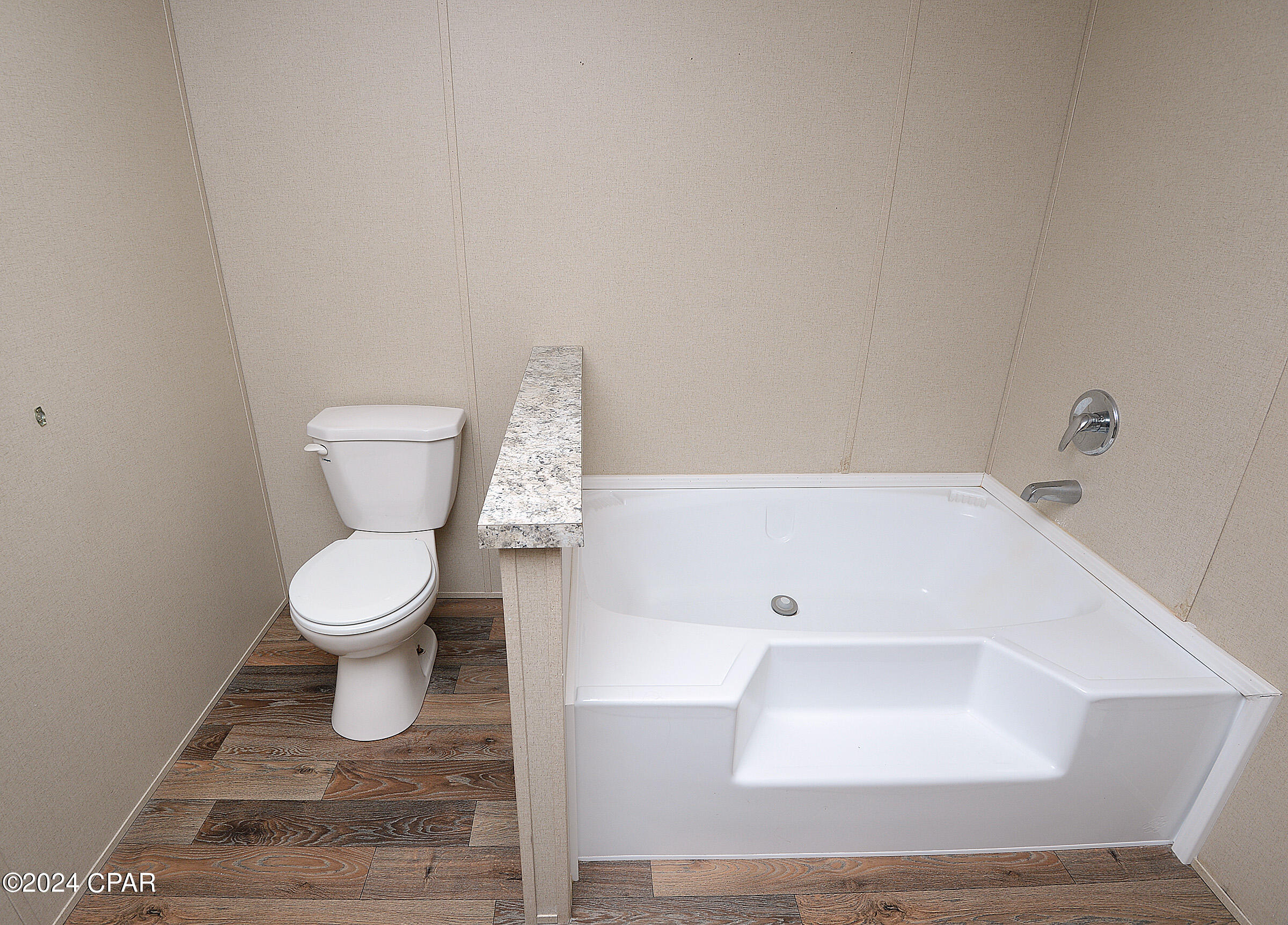 Pinecrest - Residential