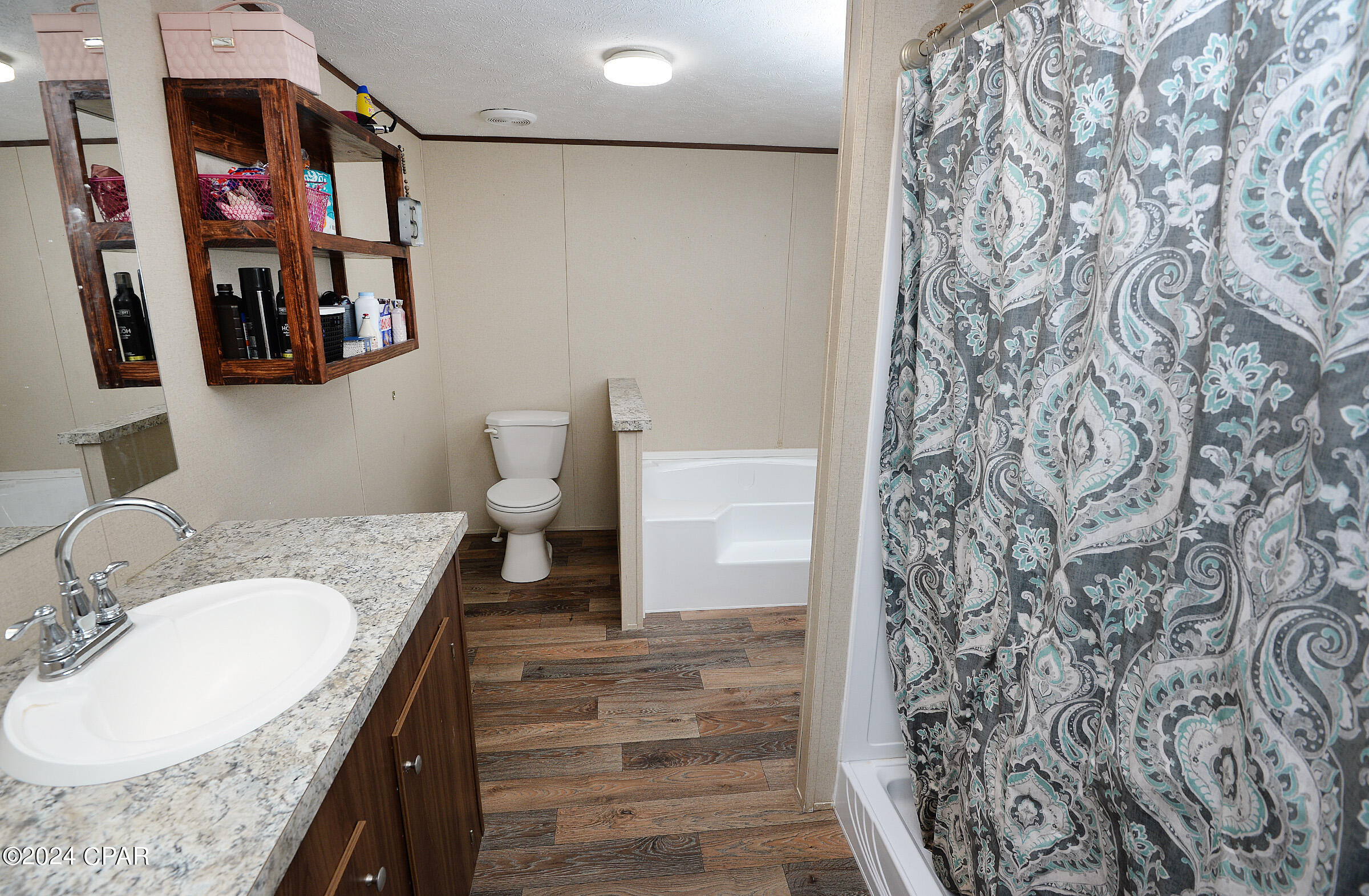 Pinecrest - Residential