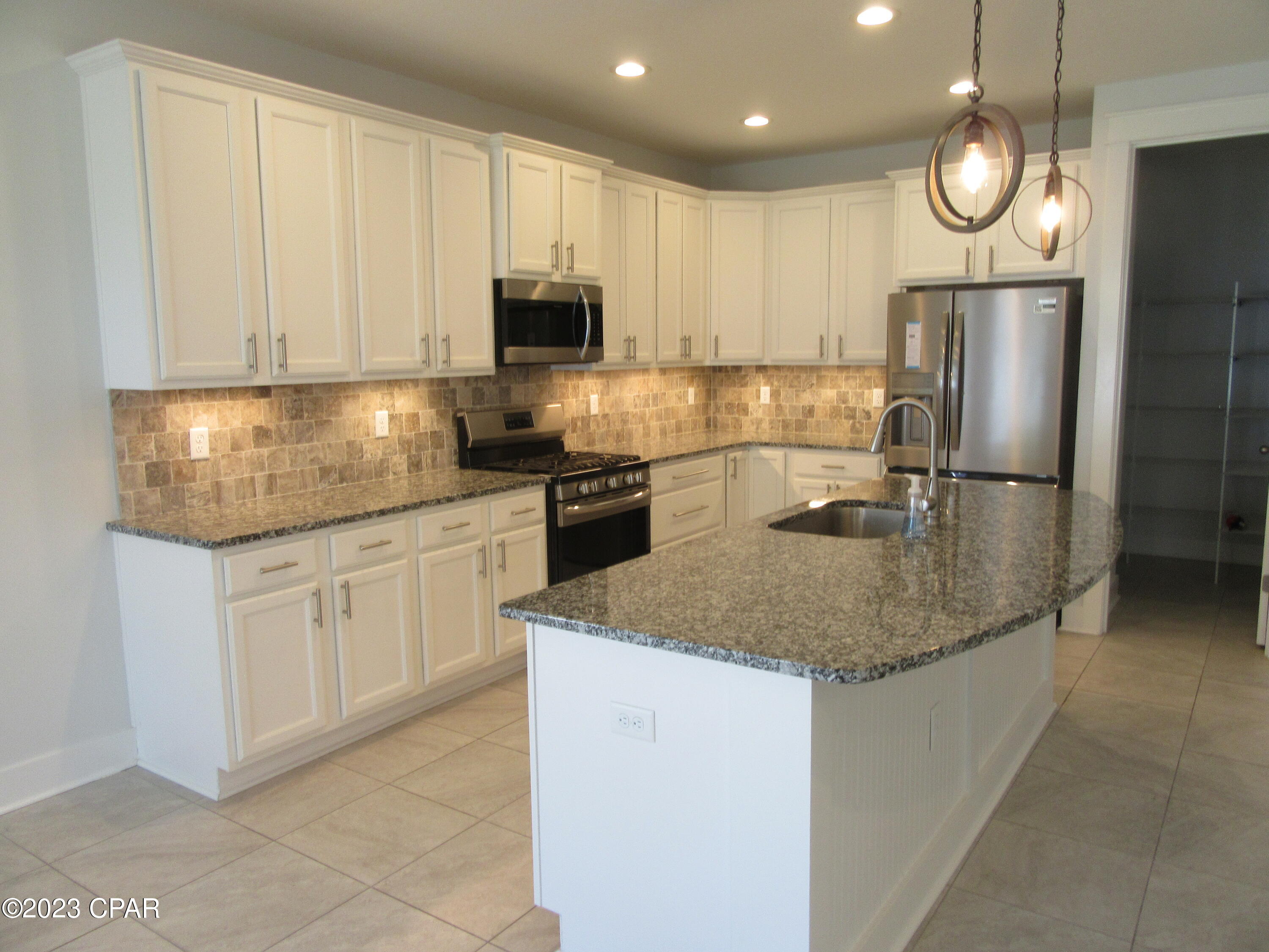 [No Recorded Subdiv] - Residential Lease