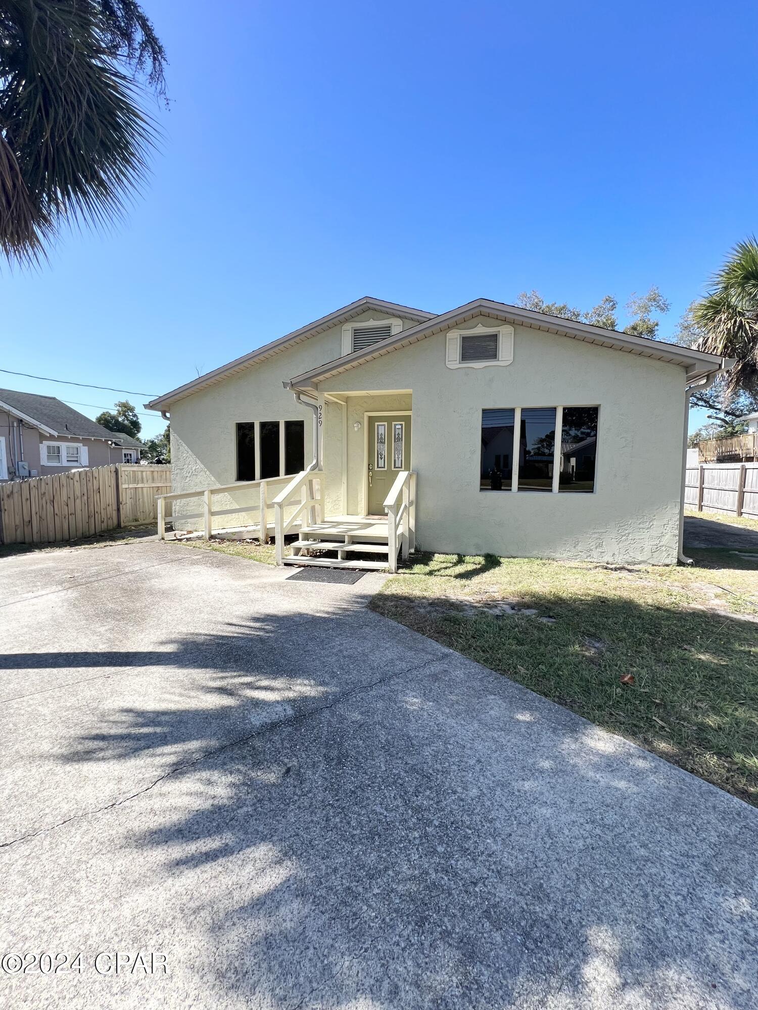 [No Recorded Subdiv] - Commercial Sale