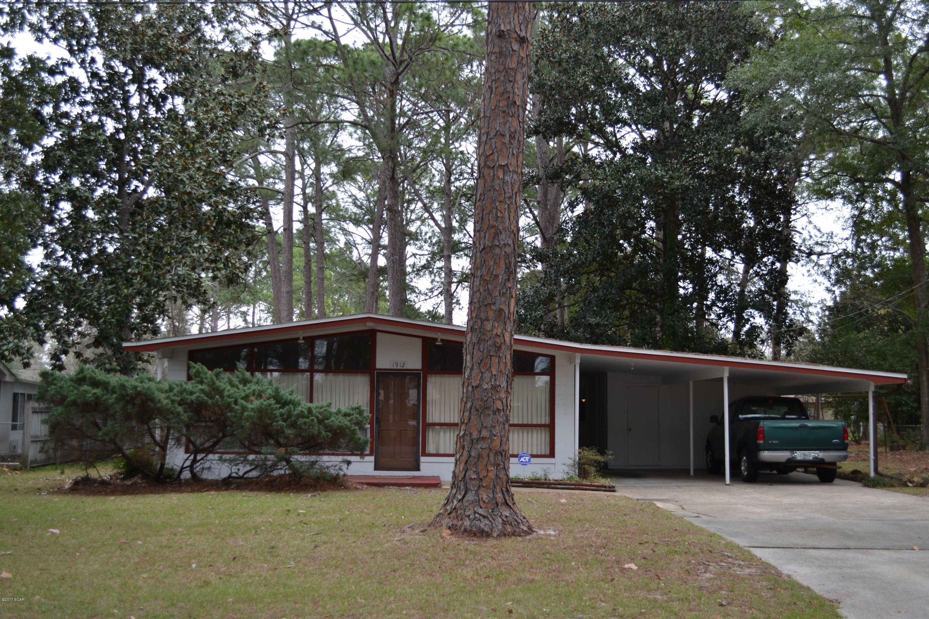 Hentz 1st Add Unit B - Residential