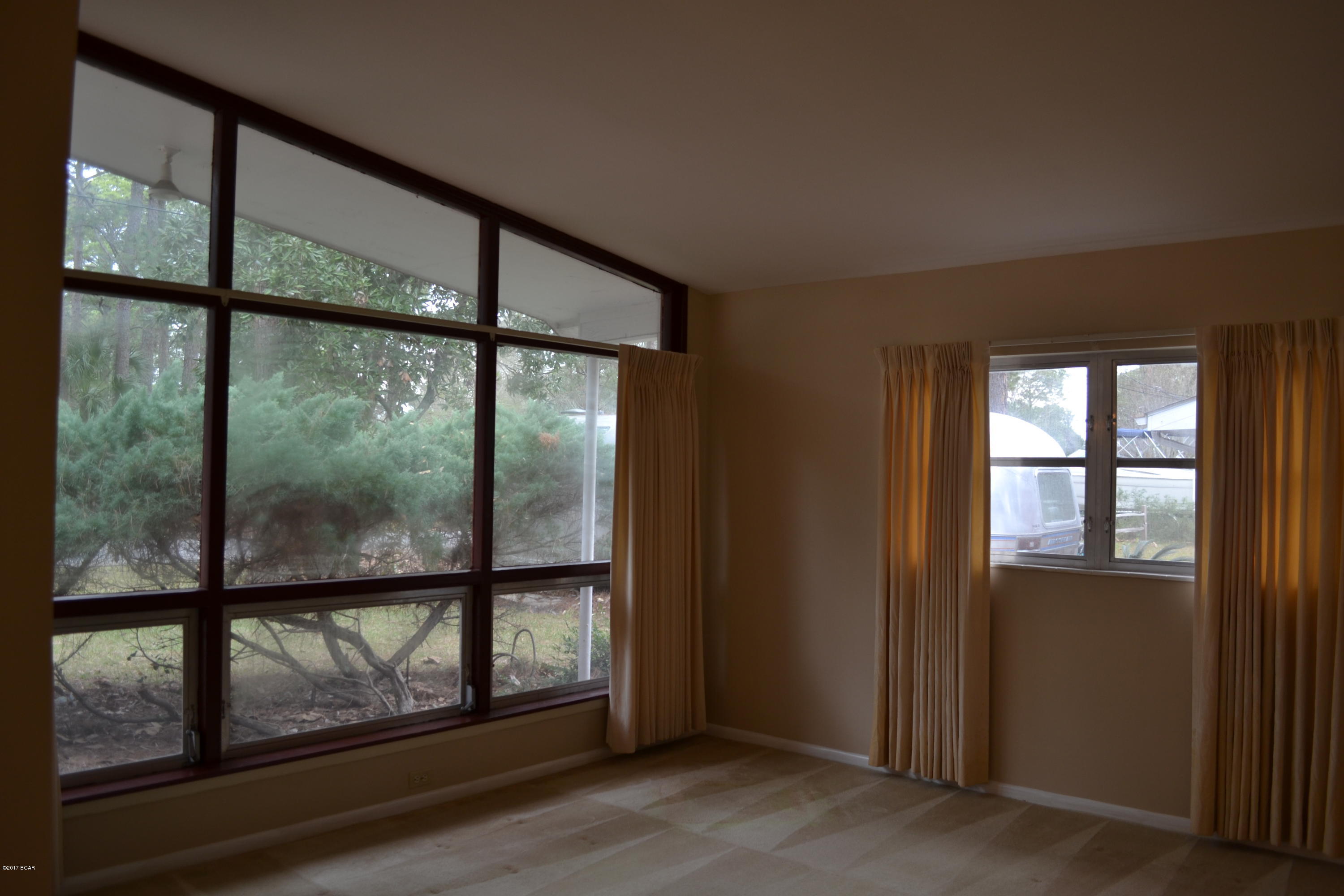 Hentz 1st Add Unit B - Residential