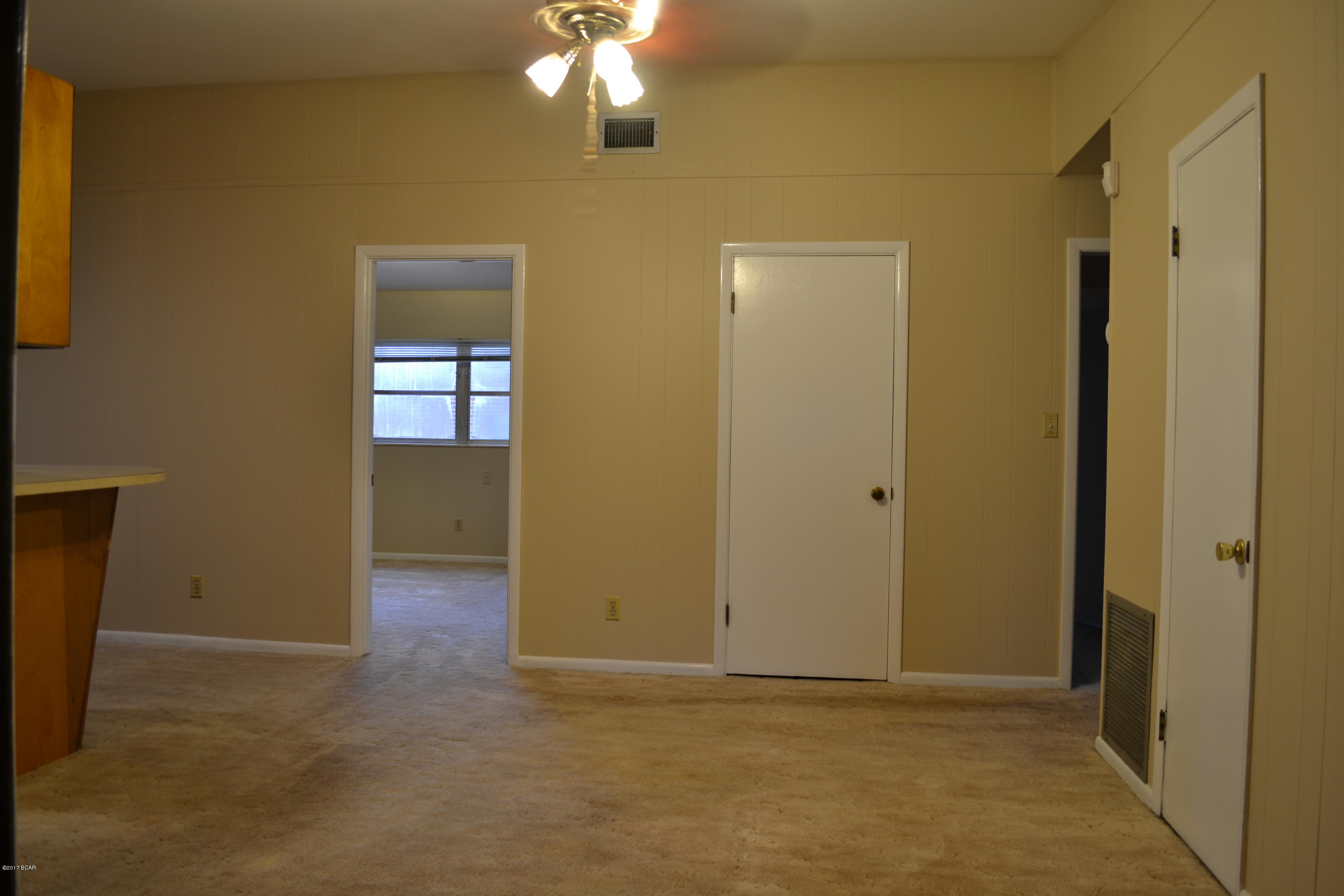 Hentz 1st Add Unit B - Residential