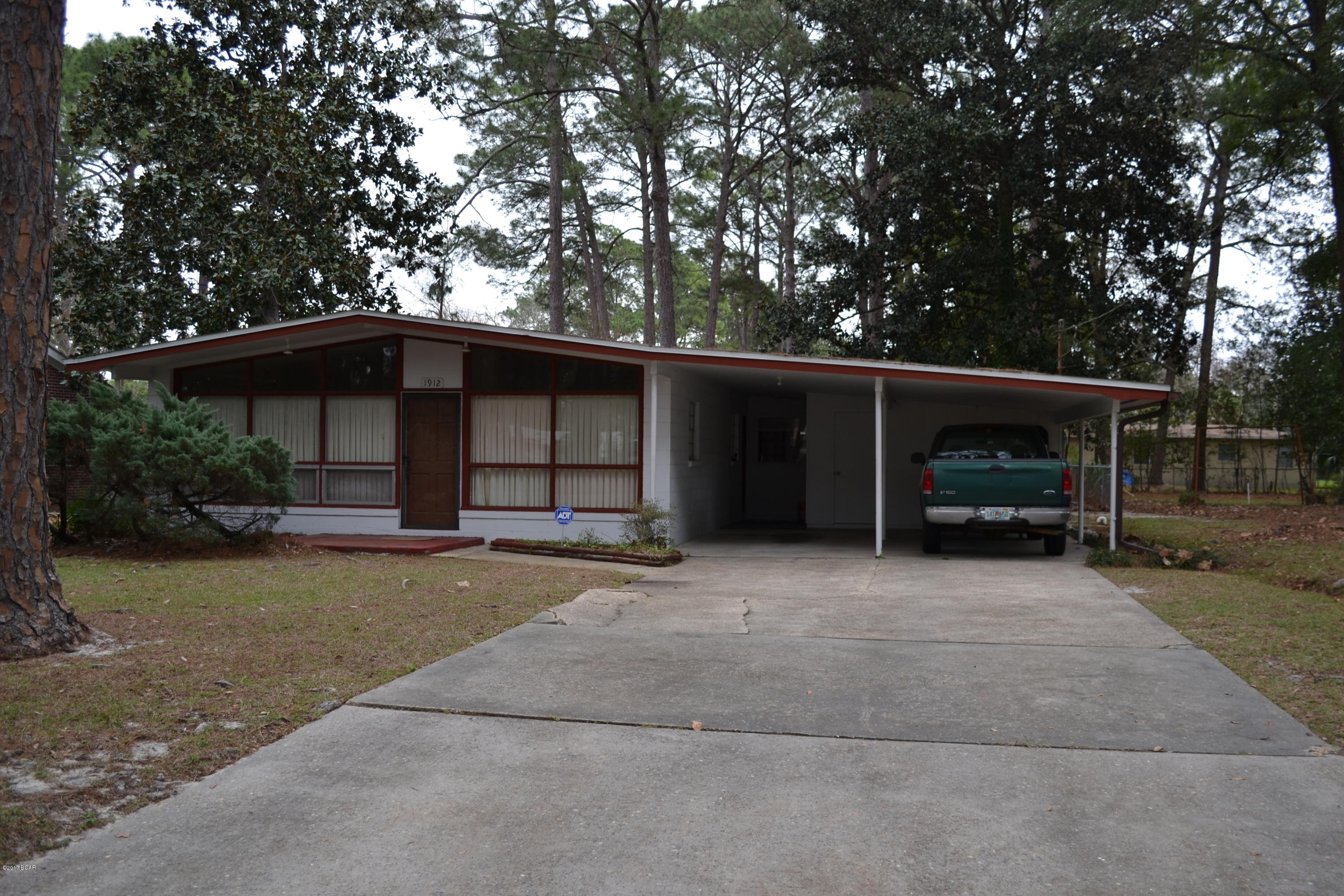 Hentz 1st Add Unit B - Residential