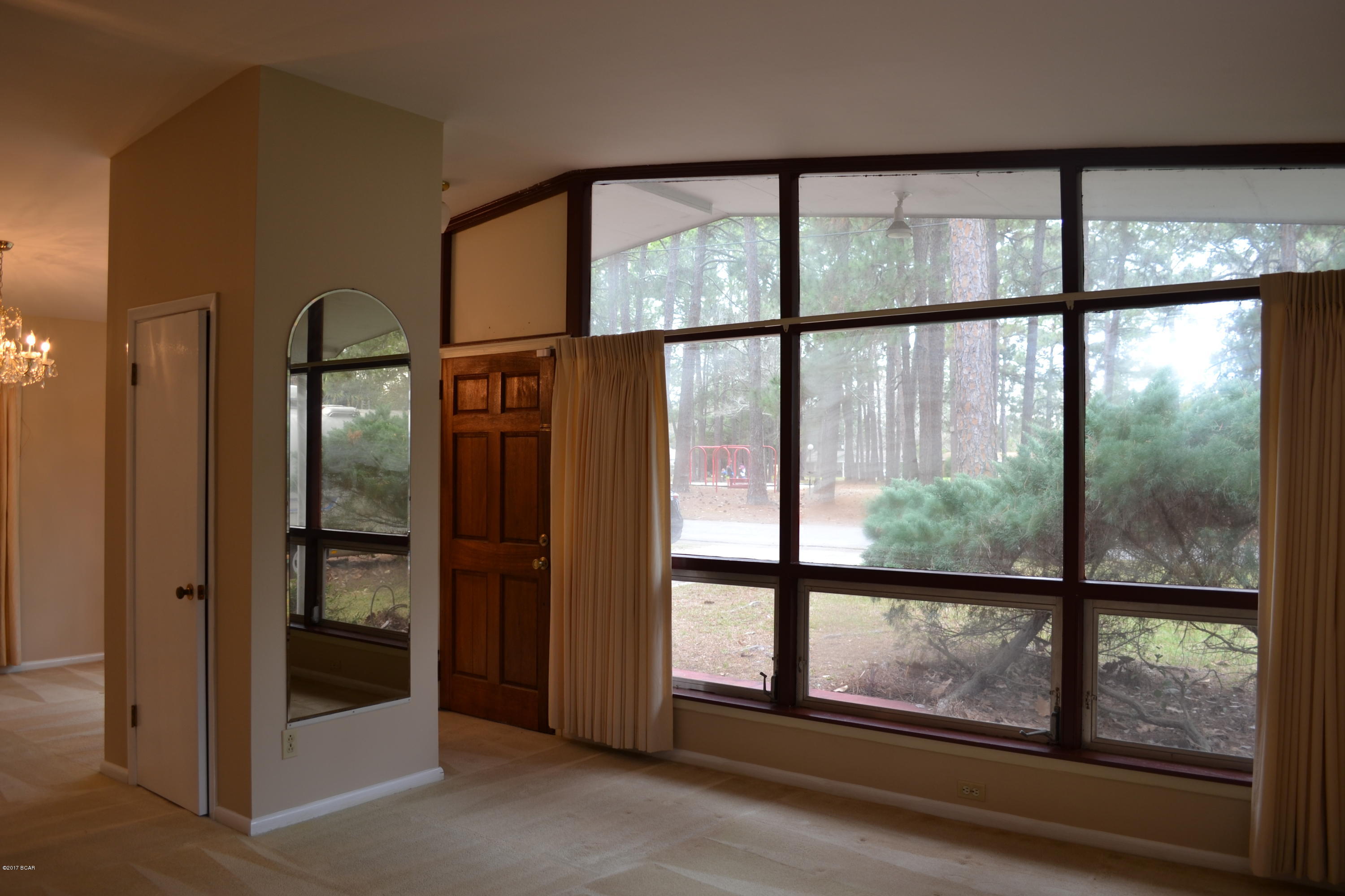 Hentz 1st Add Unit B - Residential