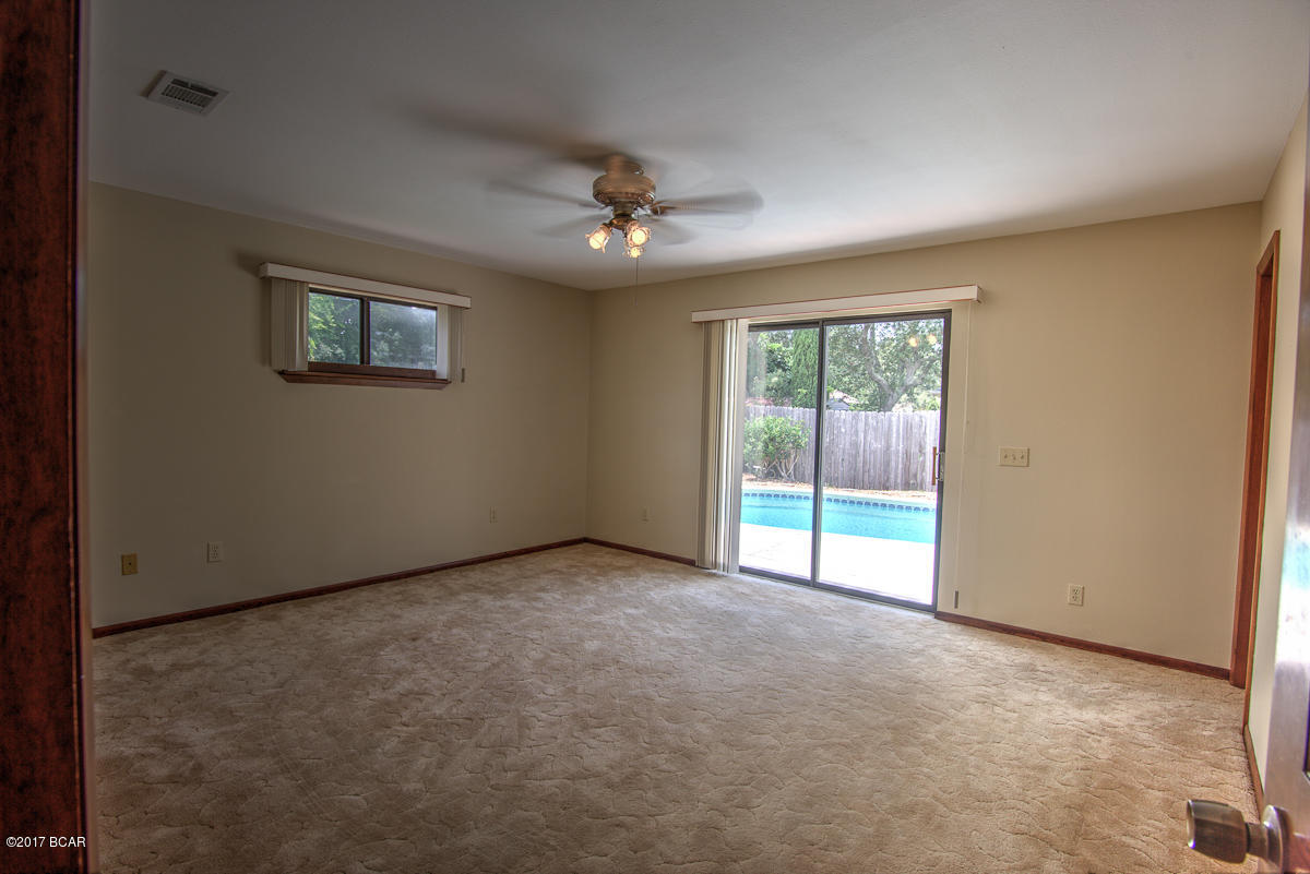 North Lagoon Oaks - Residential