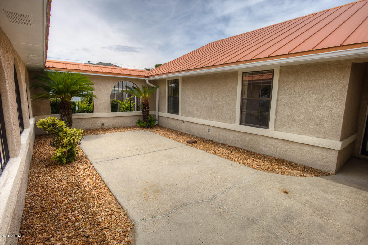 North Lagoon Oaks - Residential
