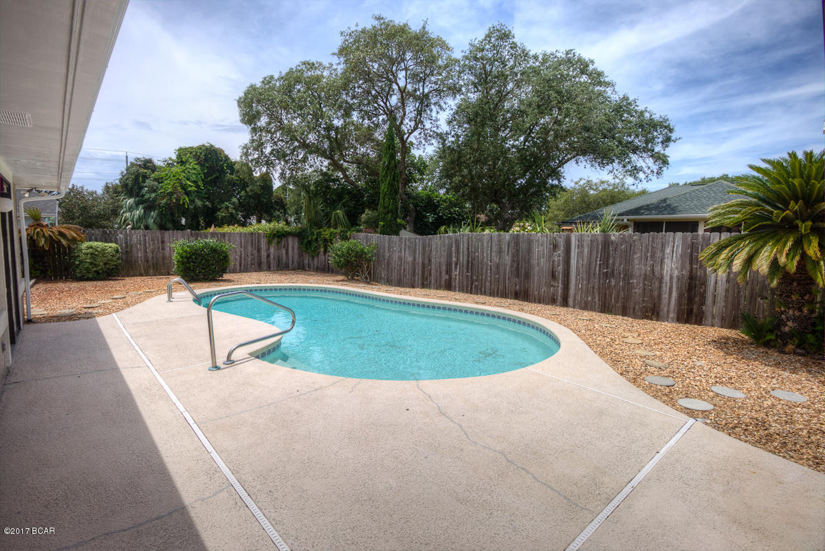 North Lagoon Oaks - Residential