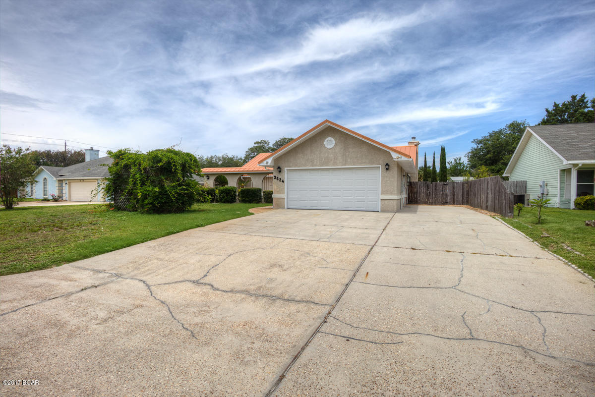 North Lagoon Oaks - Residential