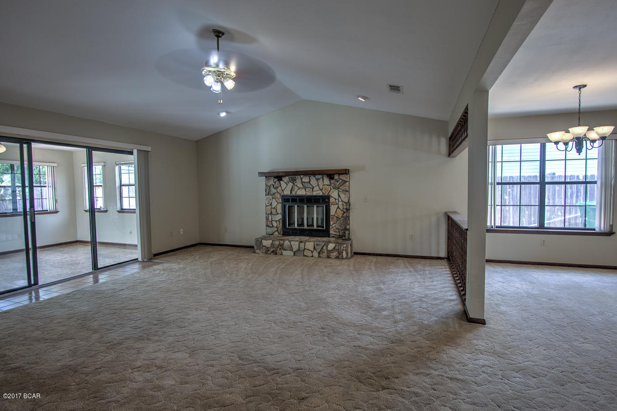 North Lagoon Oaks - Residential