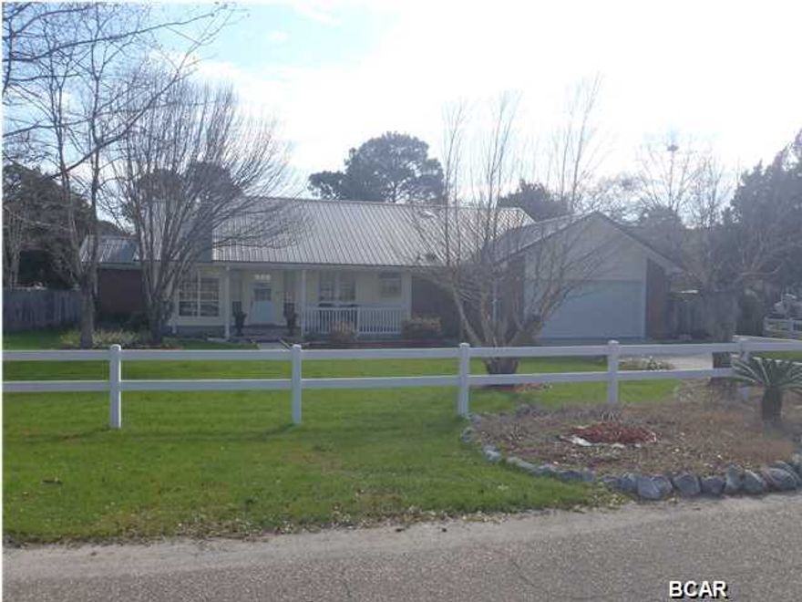 all sizes are apx taken from tax office////This is a must if you want a good neighborhood////top quality throughout--sun room/porch off of master bedroom//plenty room in beautiful backyard for your pool!!!!Like new quality metal roof---generator for the entire house if needed--comes on automatic if electricity goes---new tiled kitchen with new granite countertops--sellers have spend many $$$$'s on upgrades this year---finished garage with cabinets that would make the ''hubby'' happy!!!!Very established neighborhood that holds its value very good due to the proximity of schools, churches, and great neighbors!!!!Owners are relocating--wants to sell!! Please show and you will be glad you did!!!