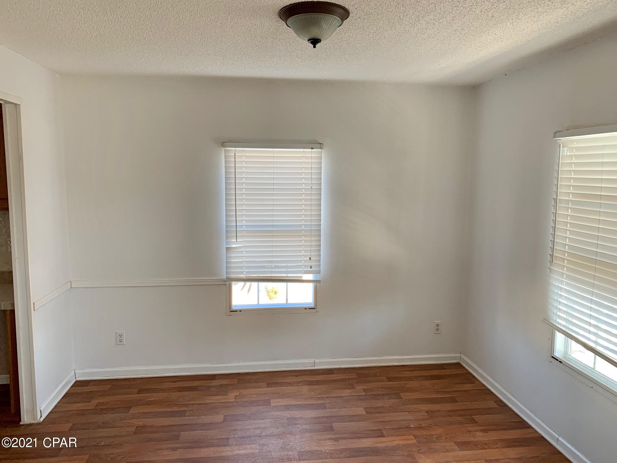 Fairview Mob Home Est - Residential