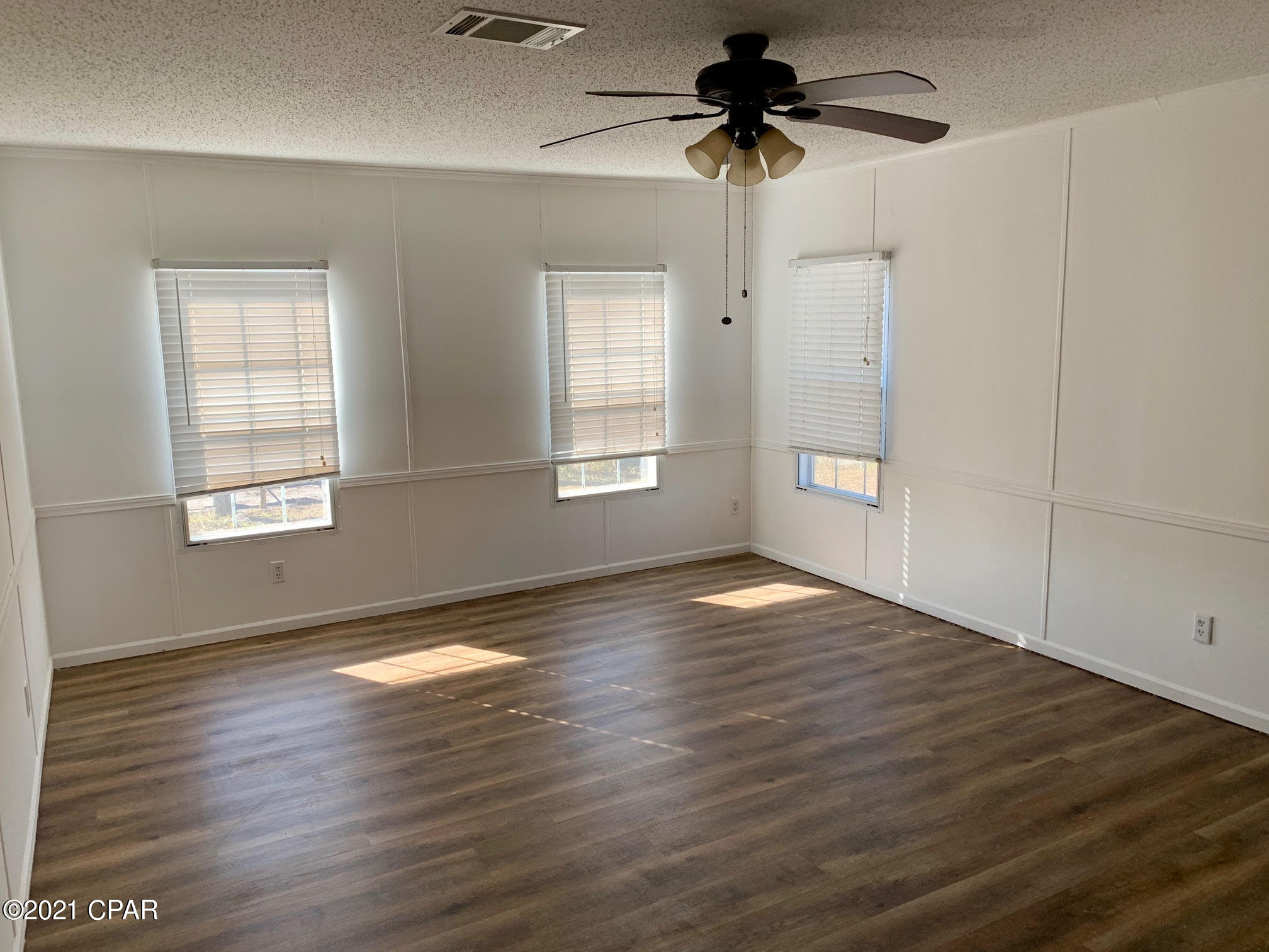 Fairview Mob Home Est - Residential