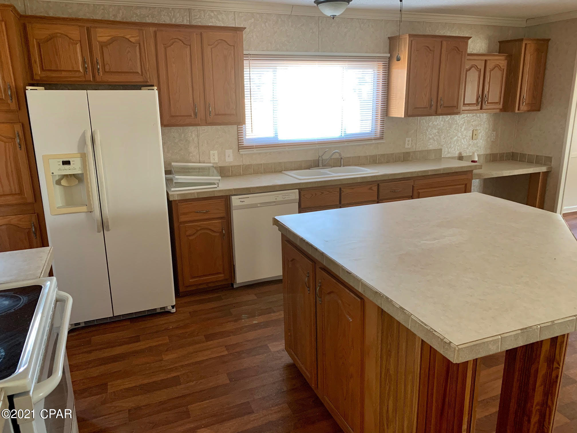 Fairview Mob Home Est - Residential