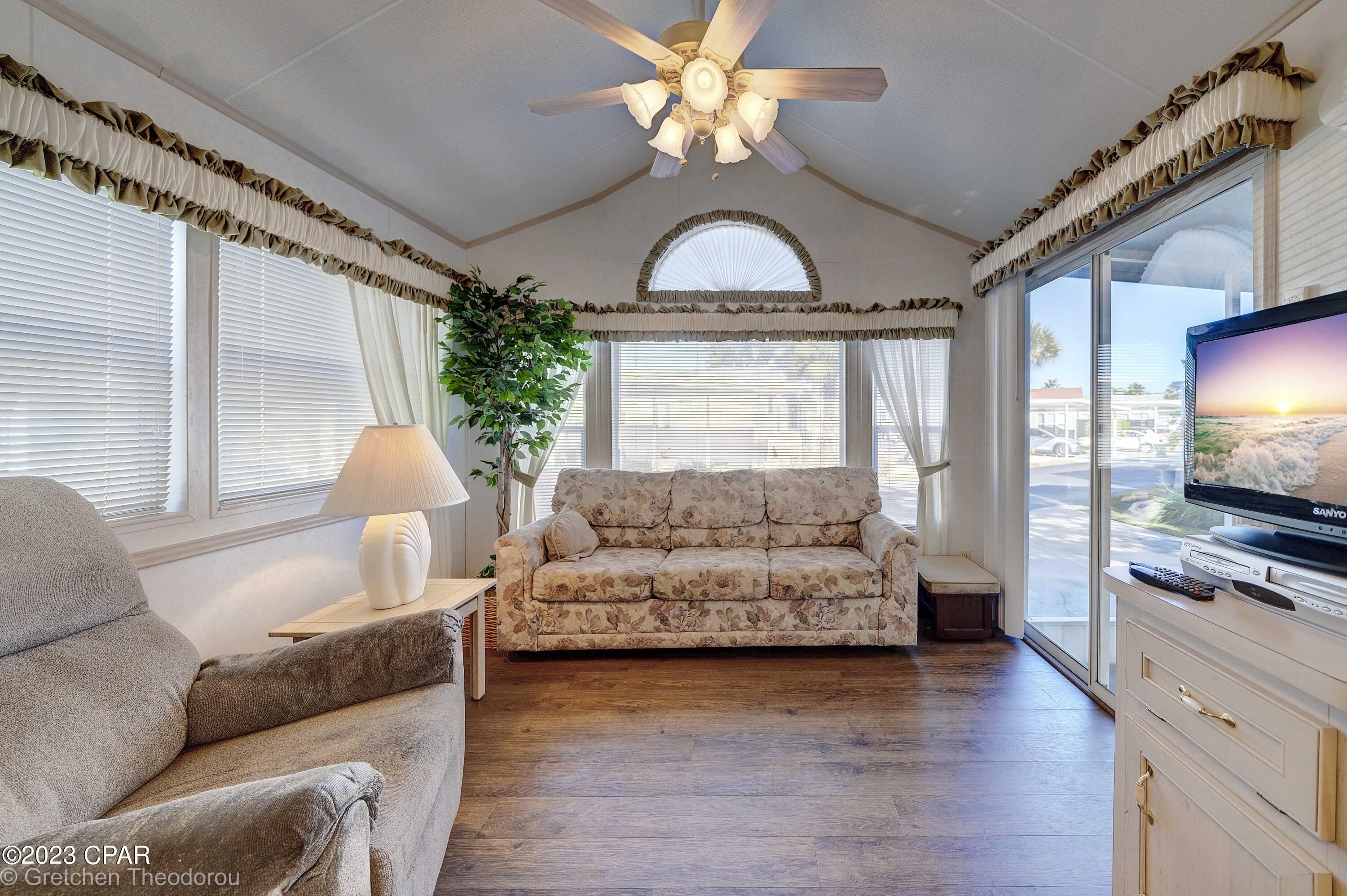 Emerald Pointe Resort - Residential