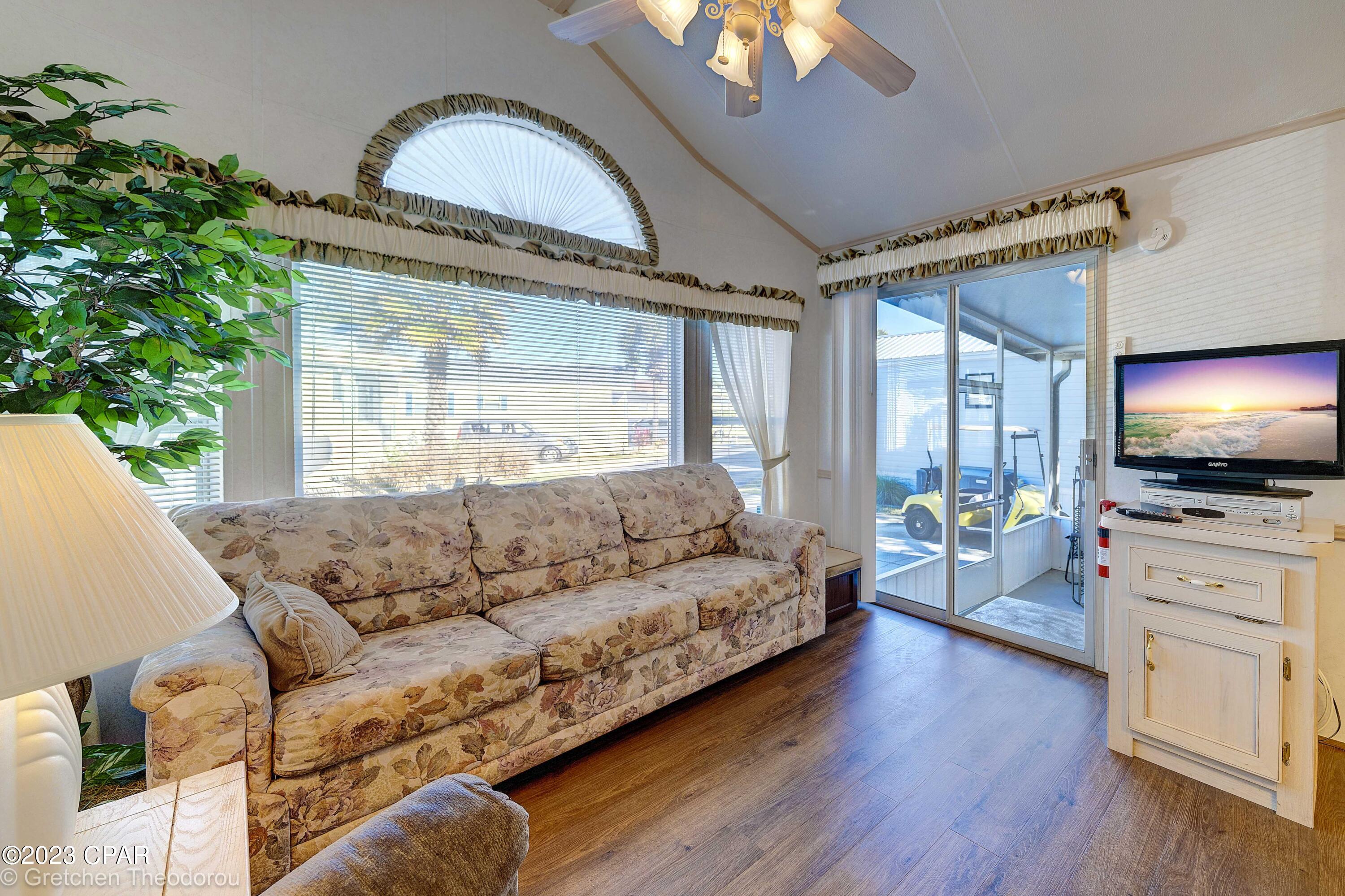 Emerald Pointe Resort - Residential