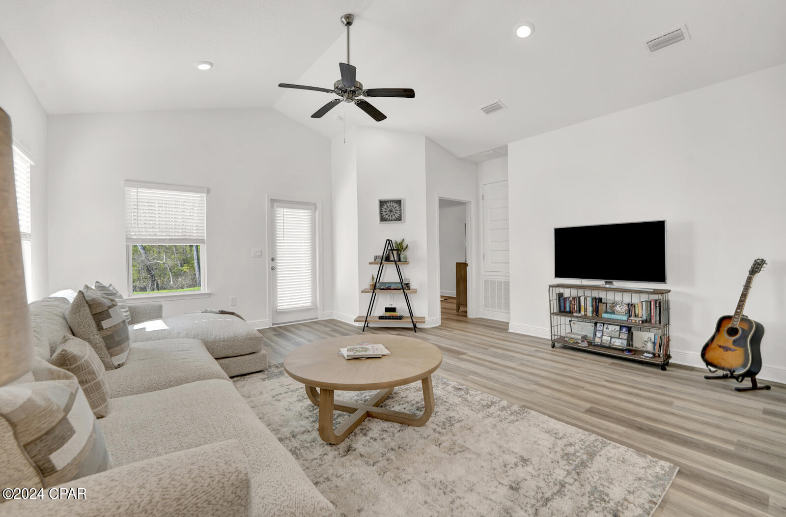 [No Recorded Subdiv] - Residential Lease