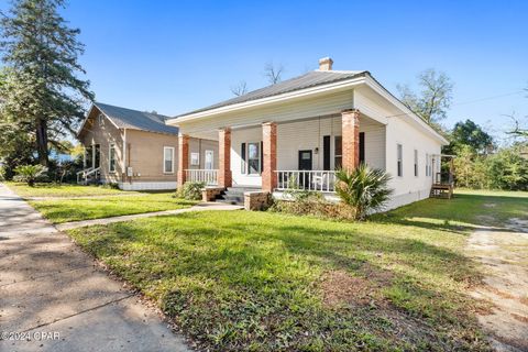 A home in Chipley