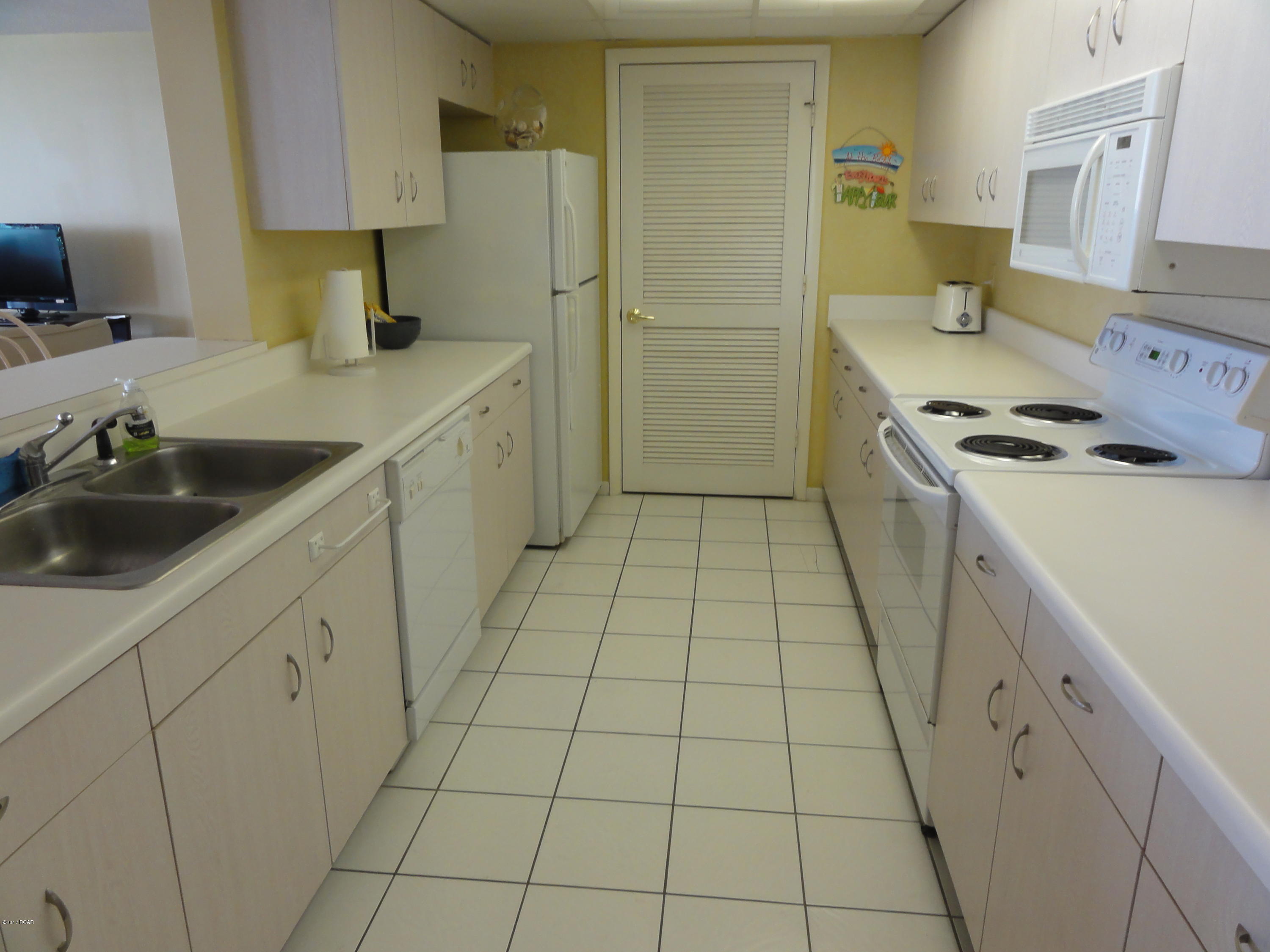 Long Beach Towers III - Residential