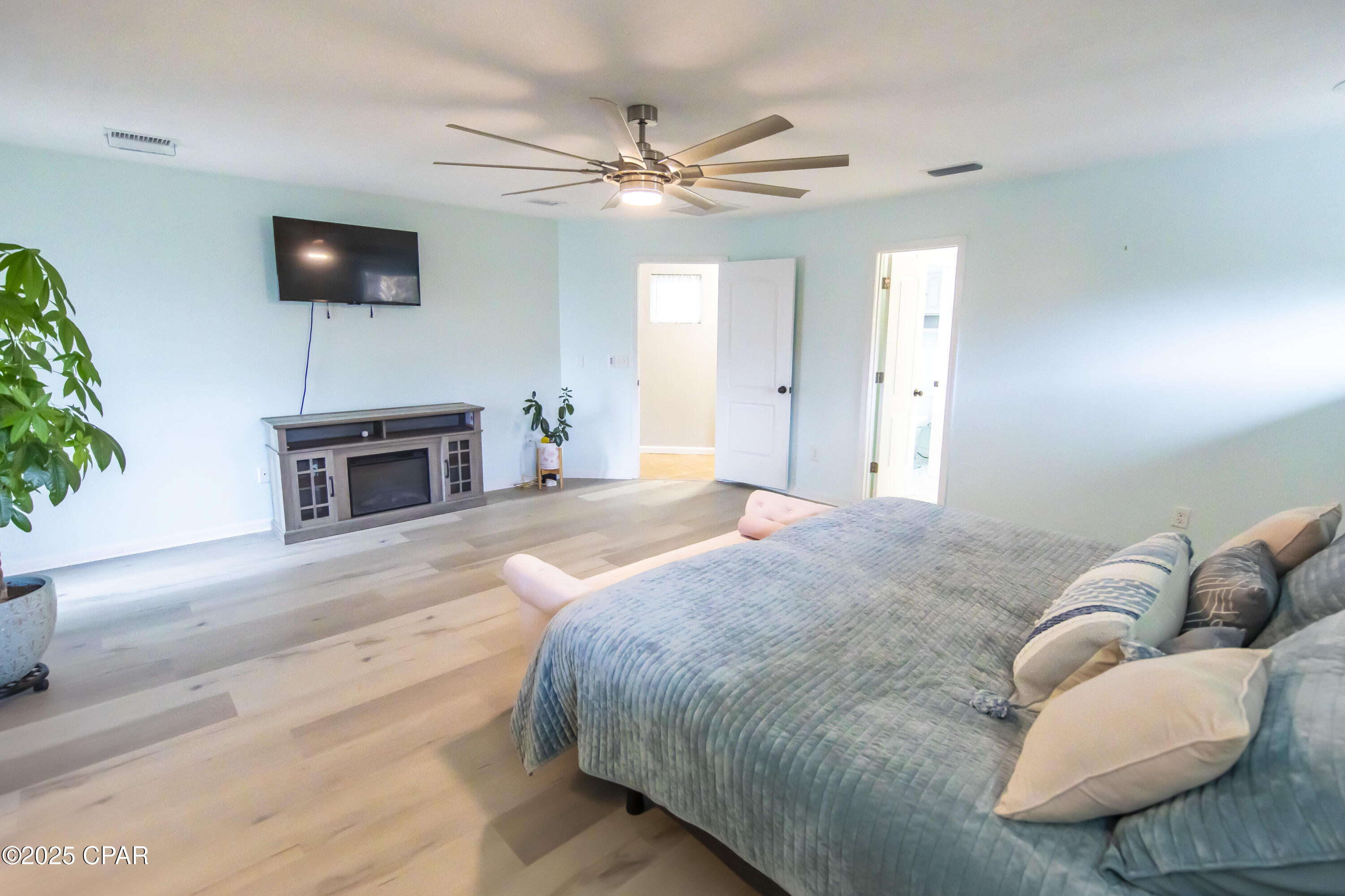 Colony Club Hrbr Ph 2 - Residential