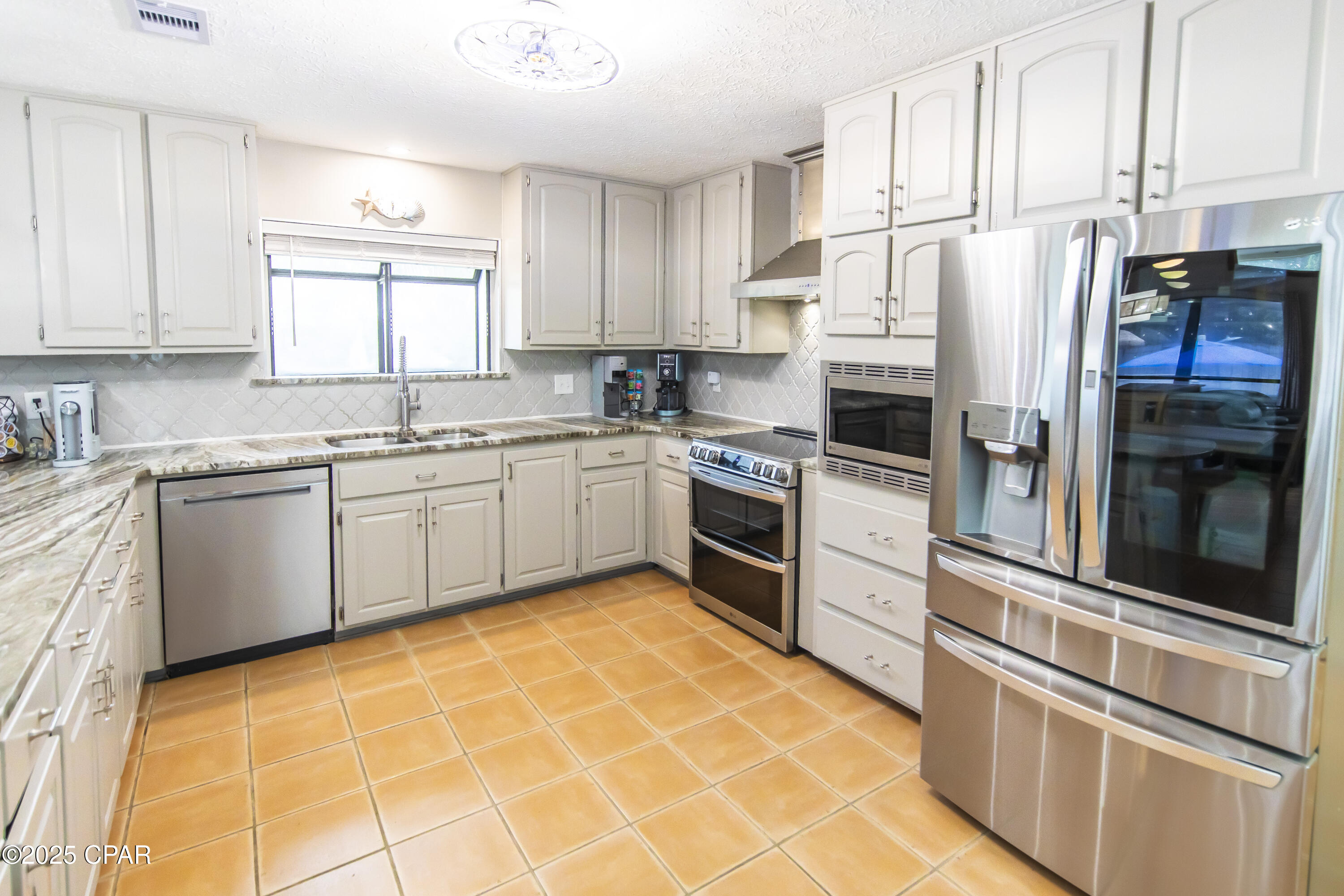 Colony Club Hrbr Ph 2 - Residential