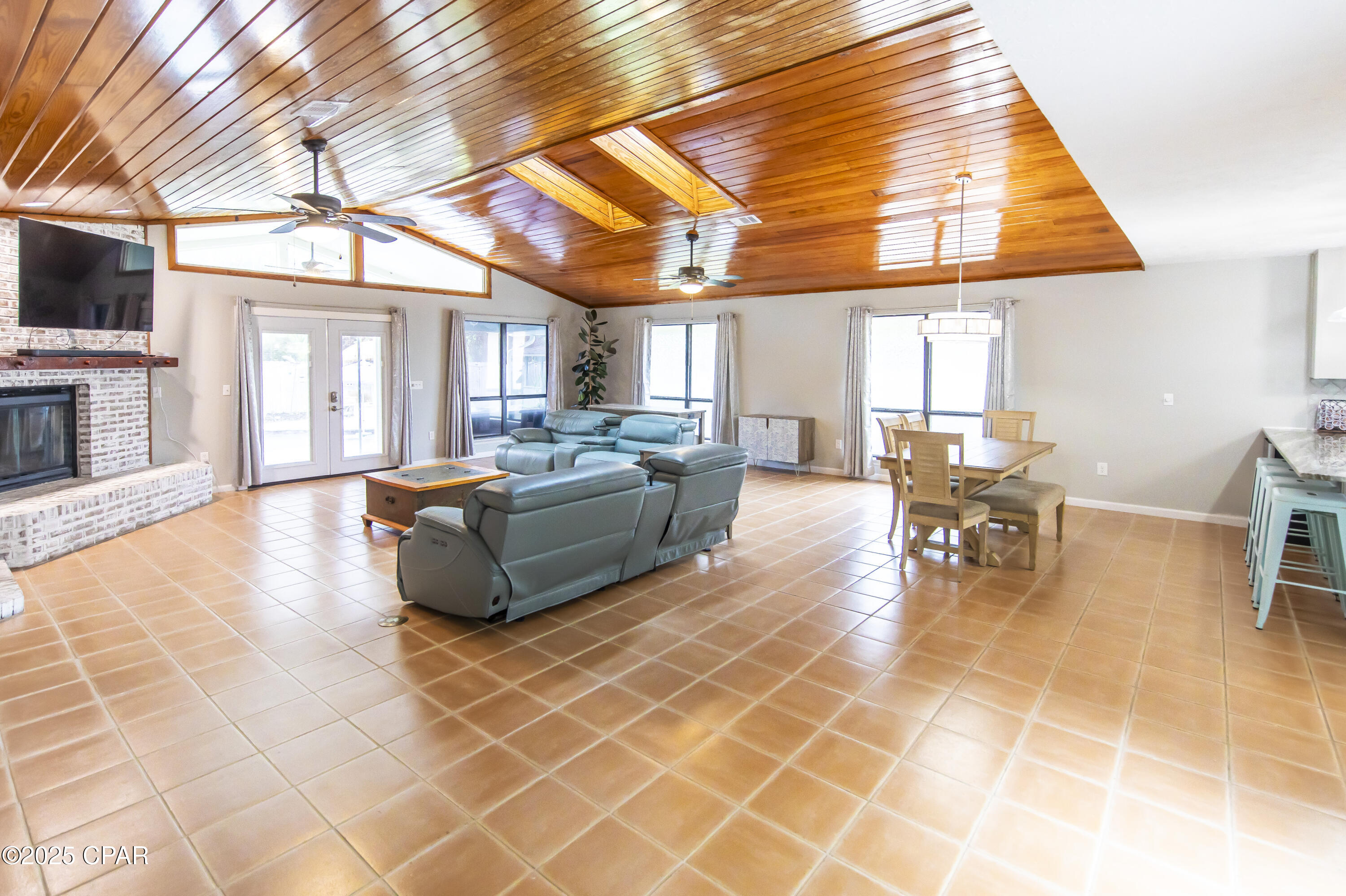 Colony Club Hrbr Ph 2 - Residential