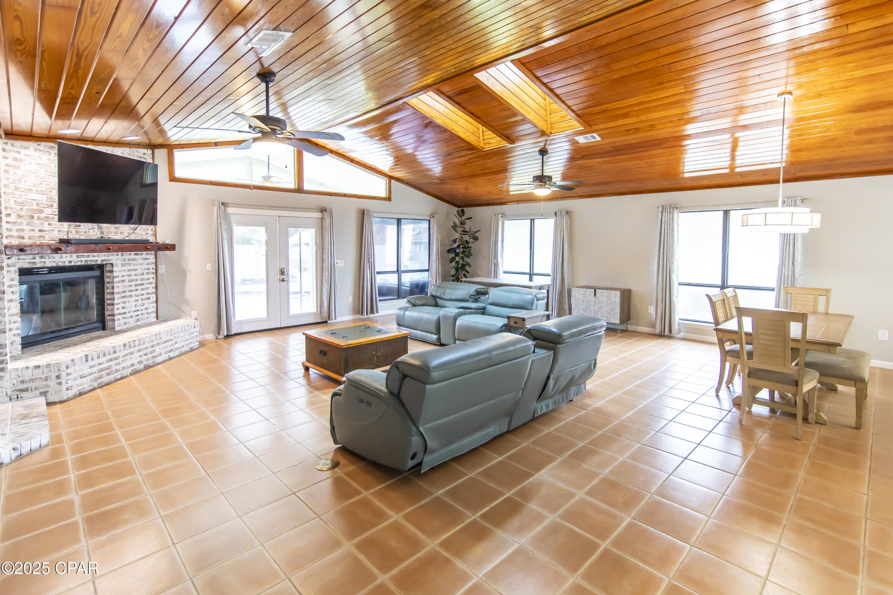 Colony Club Hrbr Ph 2 - Residential