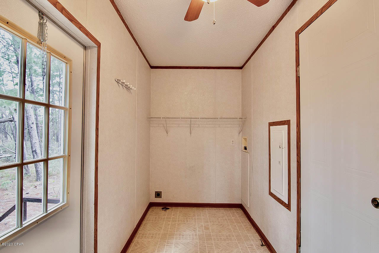 White Western Springs Unit 1 - Residential